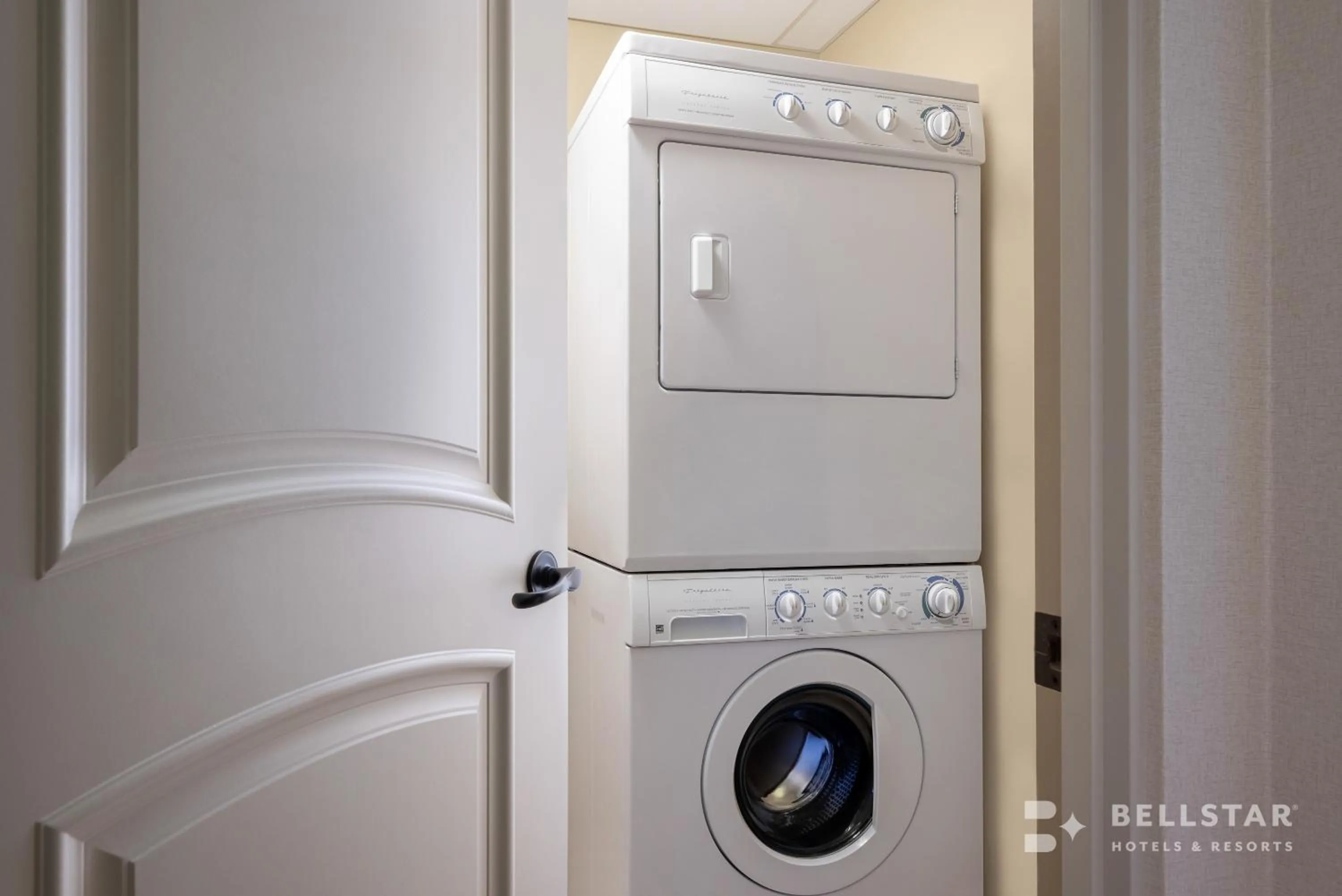 laundry in The Royal Kelowna - Bellstar Hotels & Resorts