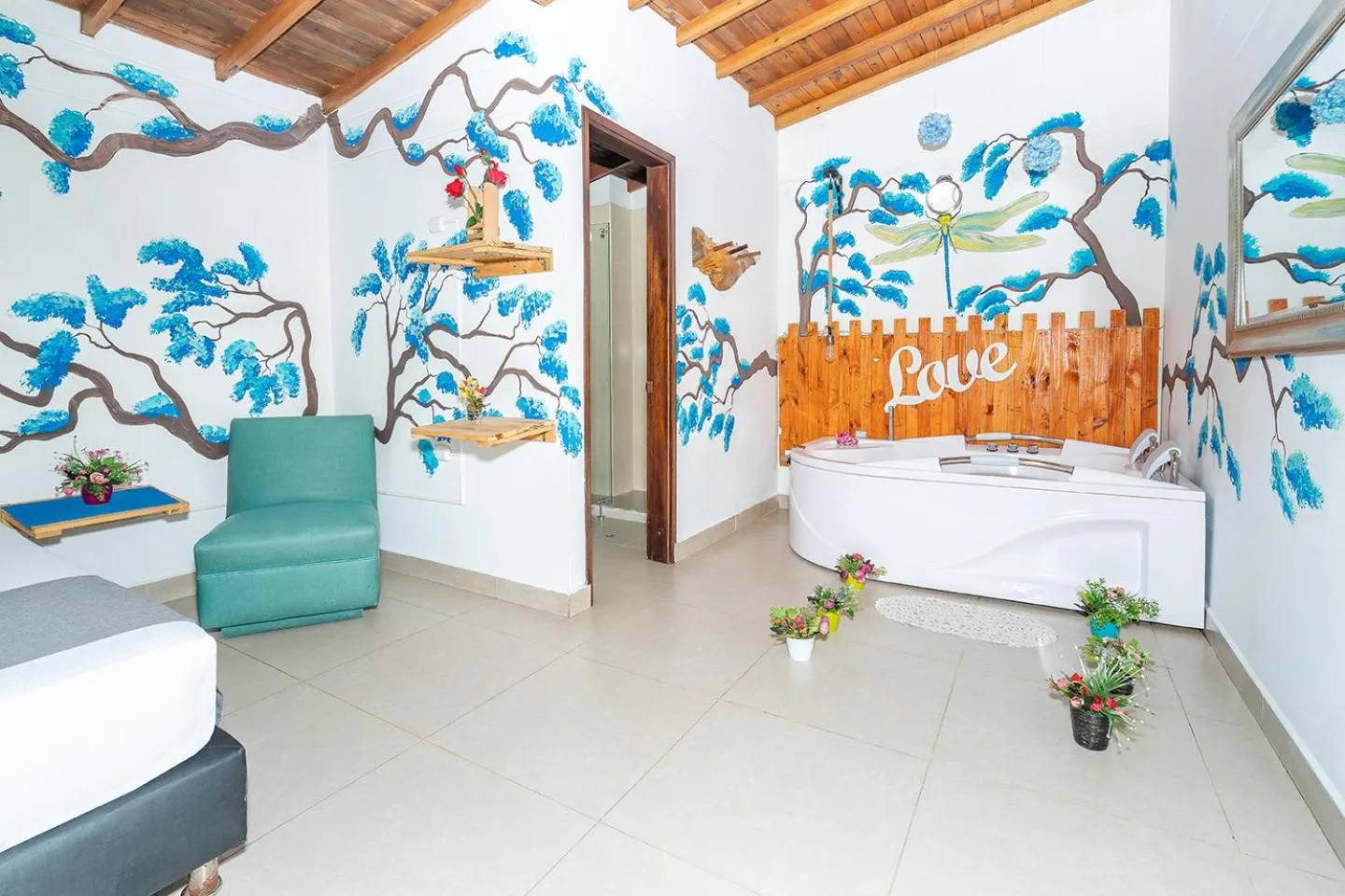 Bath in Jardin de Provenza