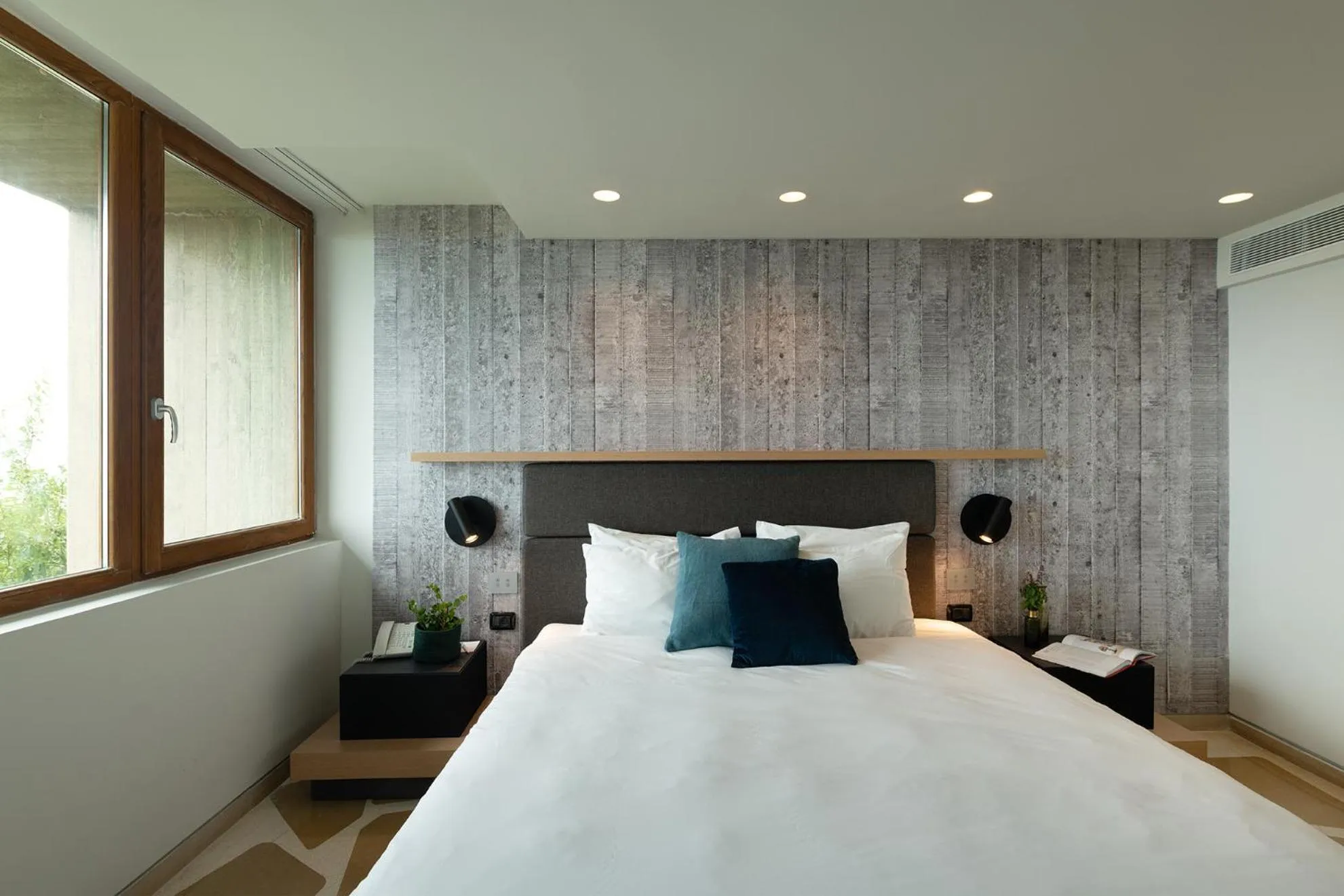 Bed in Elma Hotel and Art Complex