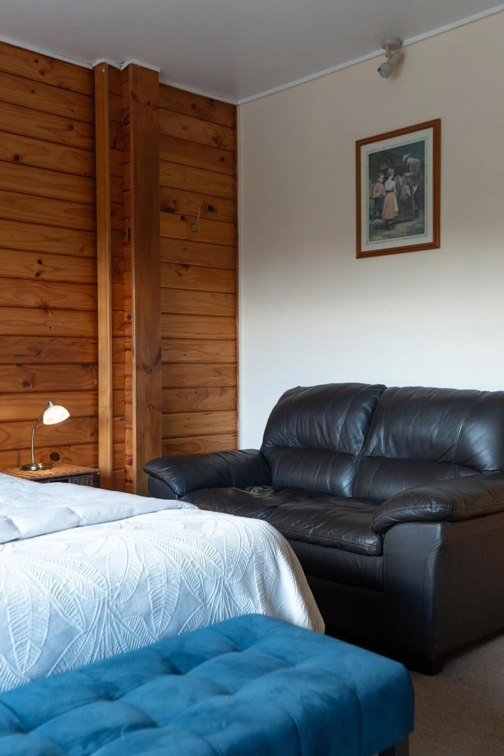 Bedroom, Bed in Fox Glacier Lodge