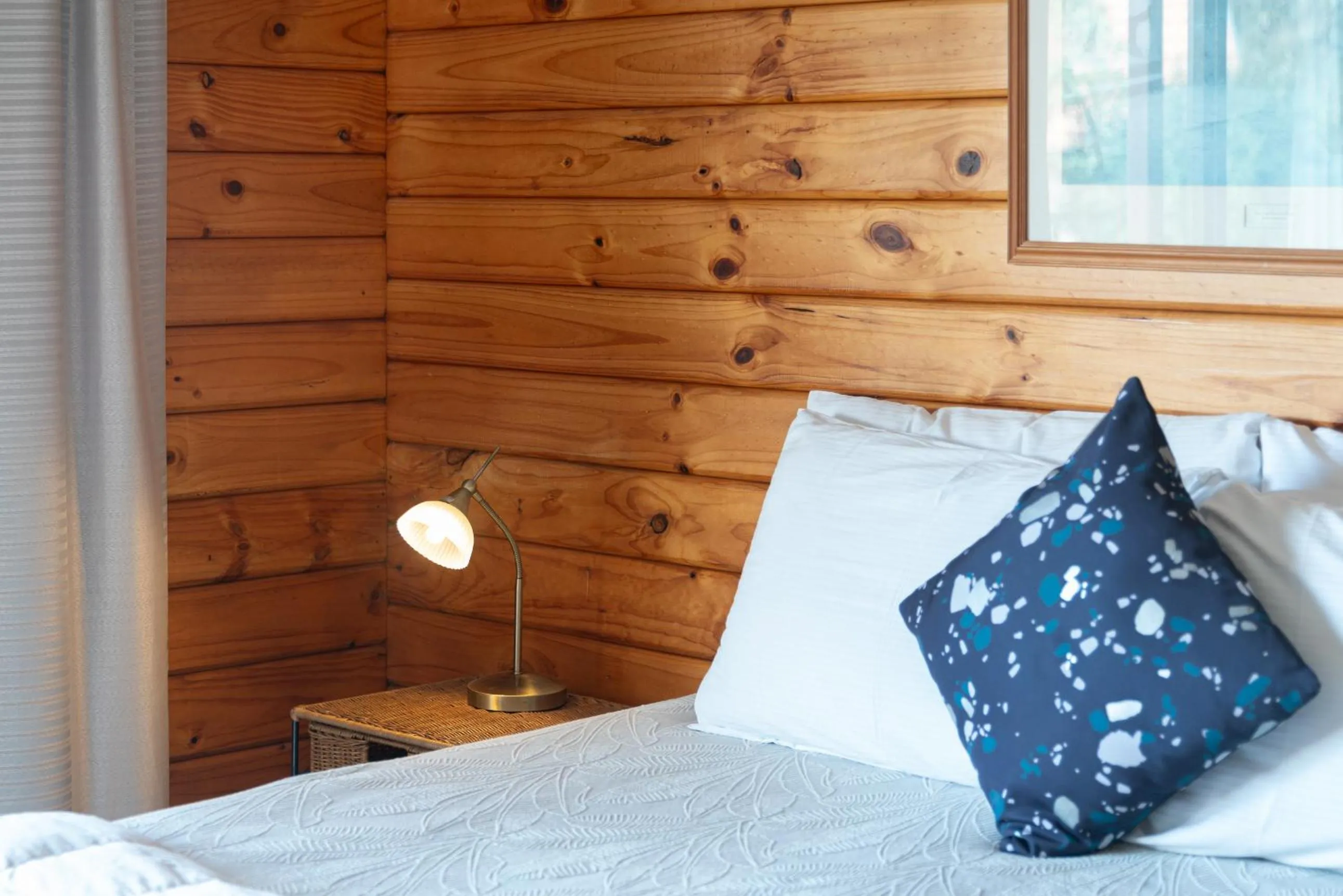Bedroom, Bed in Fox Glacier Lodge