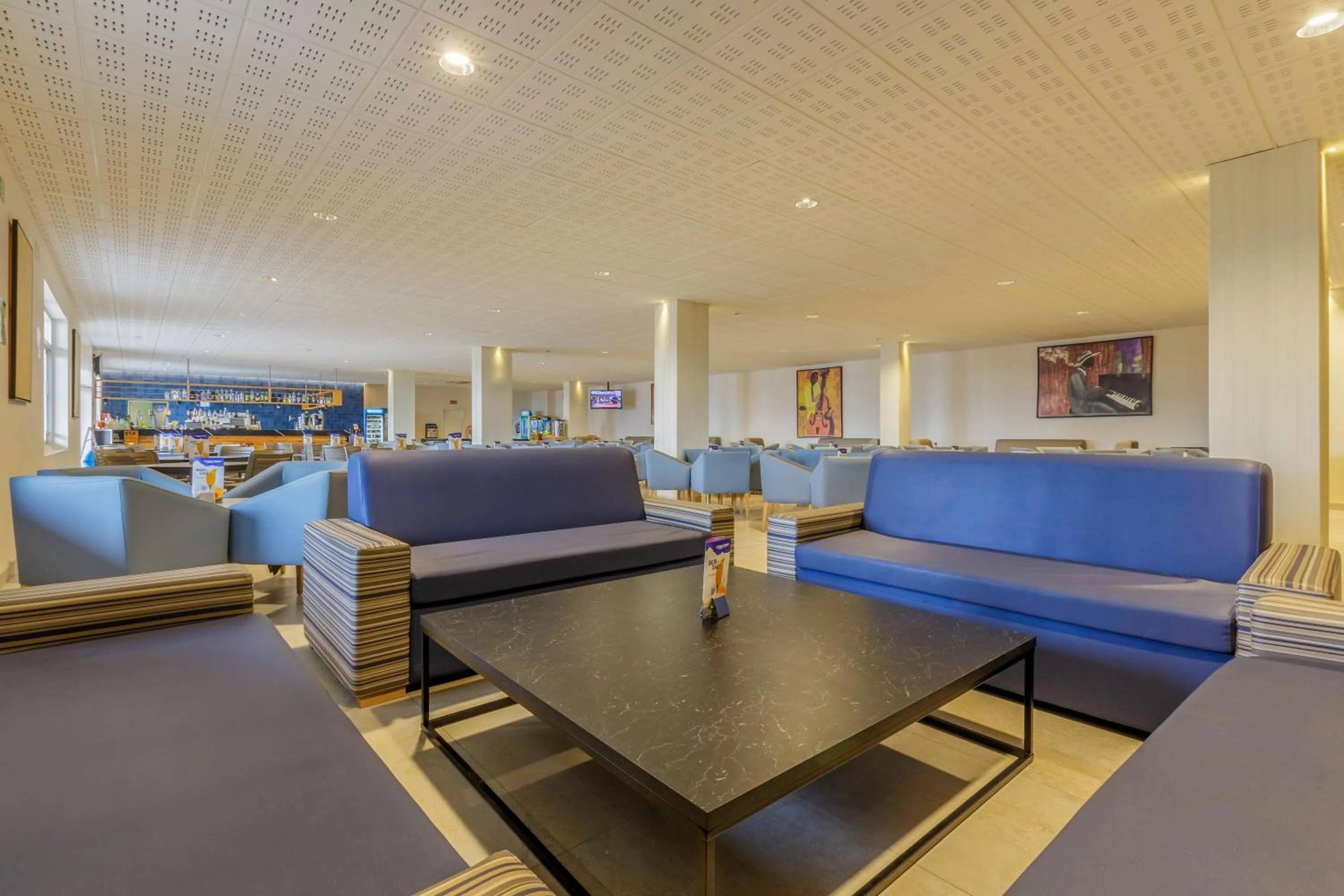 Lounge or bar in Hotel Best Benalmadena