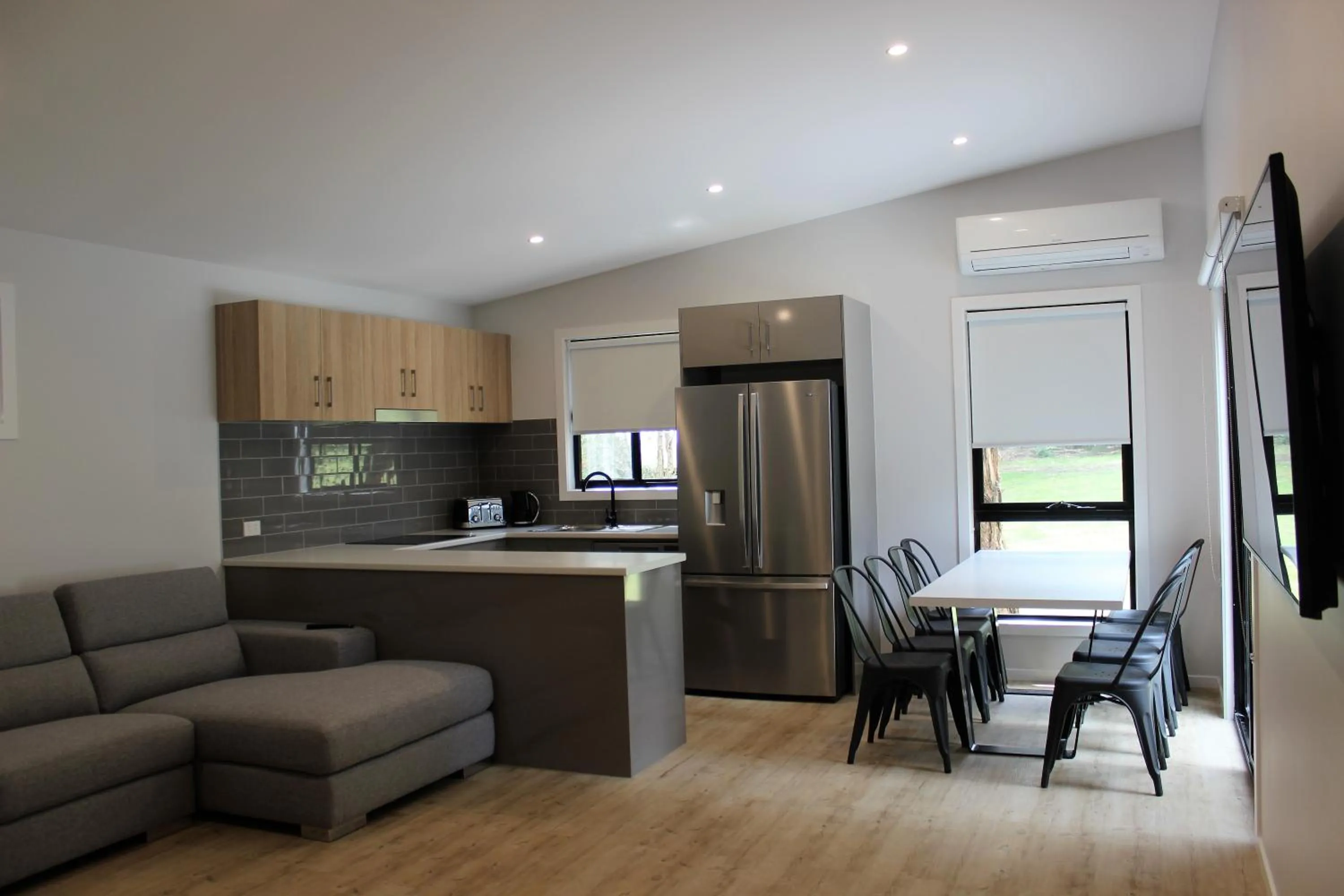 Kitchen or kitchenette in BIG4 Yarra Valley Park Lane Holiday Park