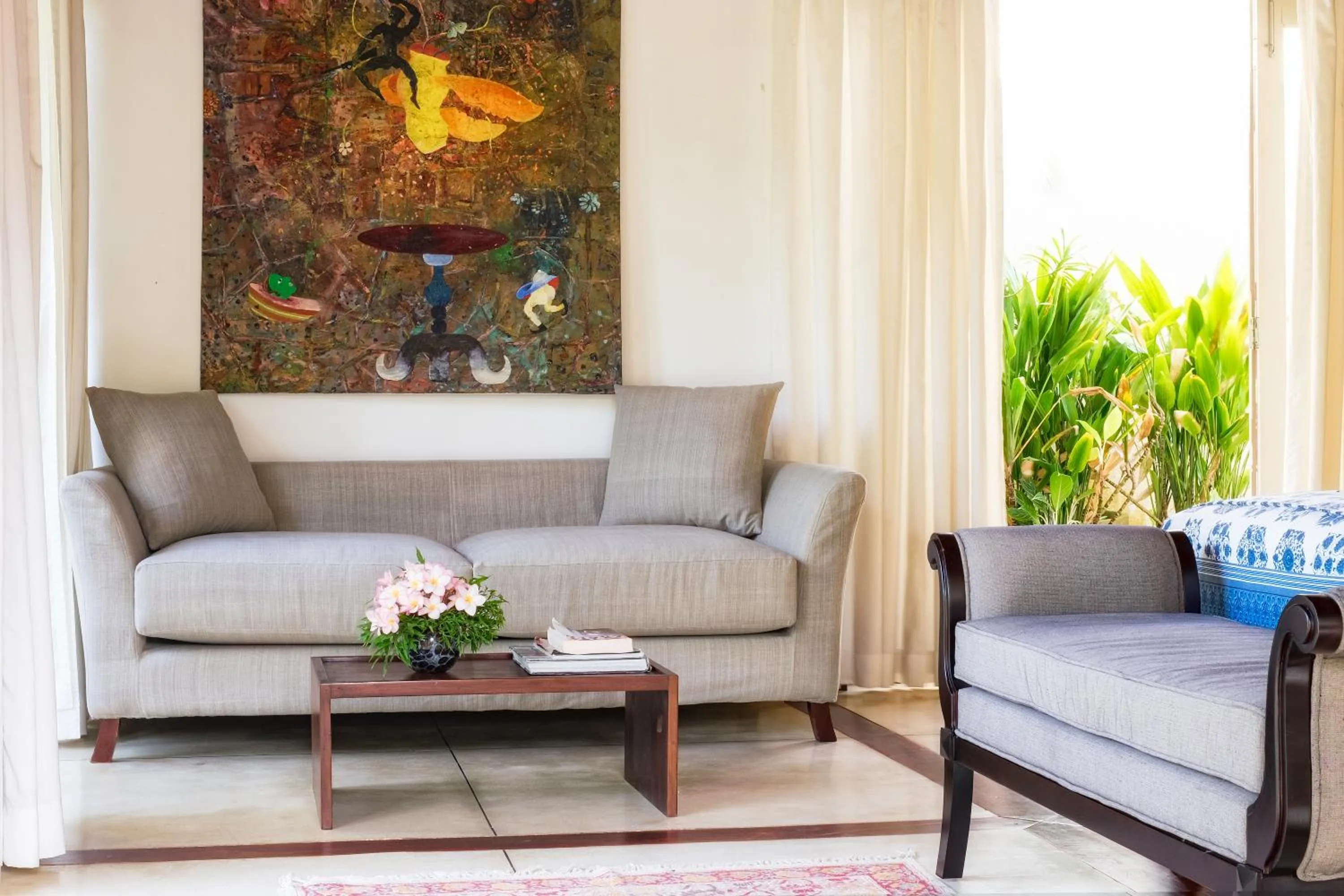 Seating area in Elysium