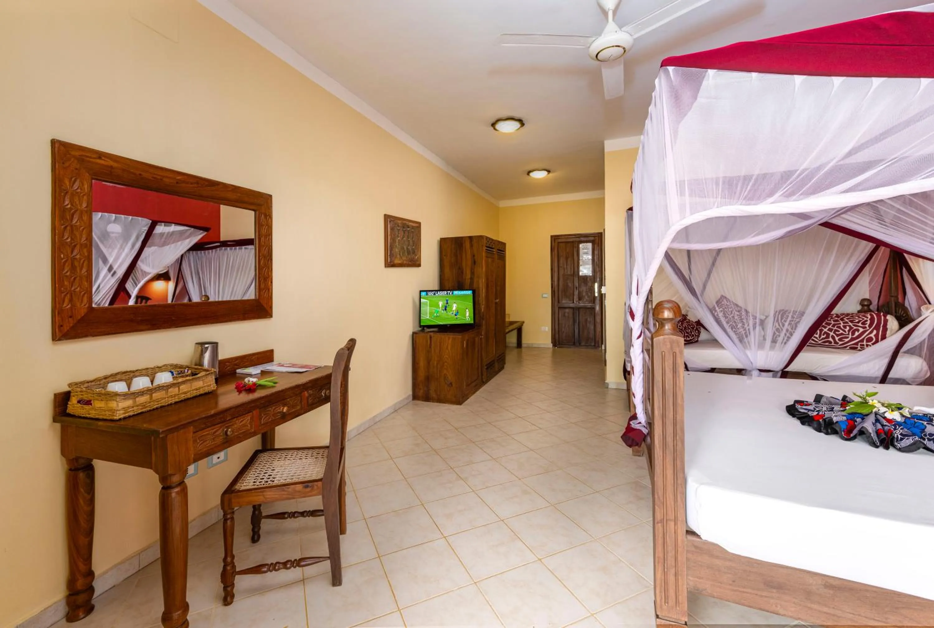 Photo of the whole room in JAZ Adonia