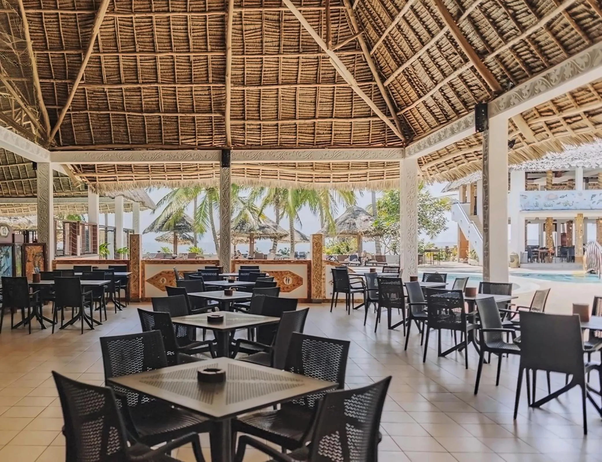 Restaurant/places to eat in JAZ Adonia