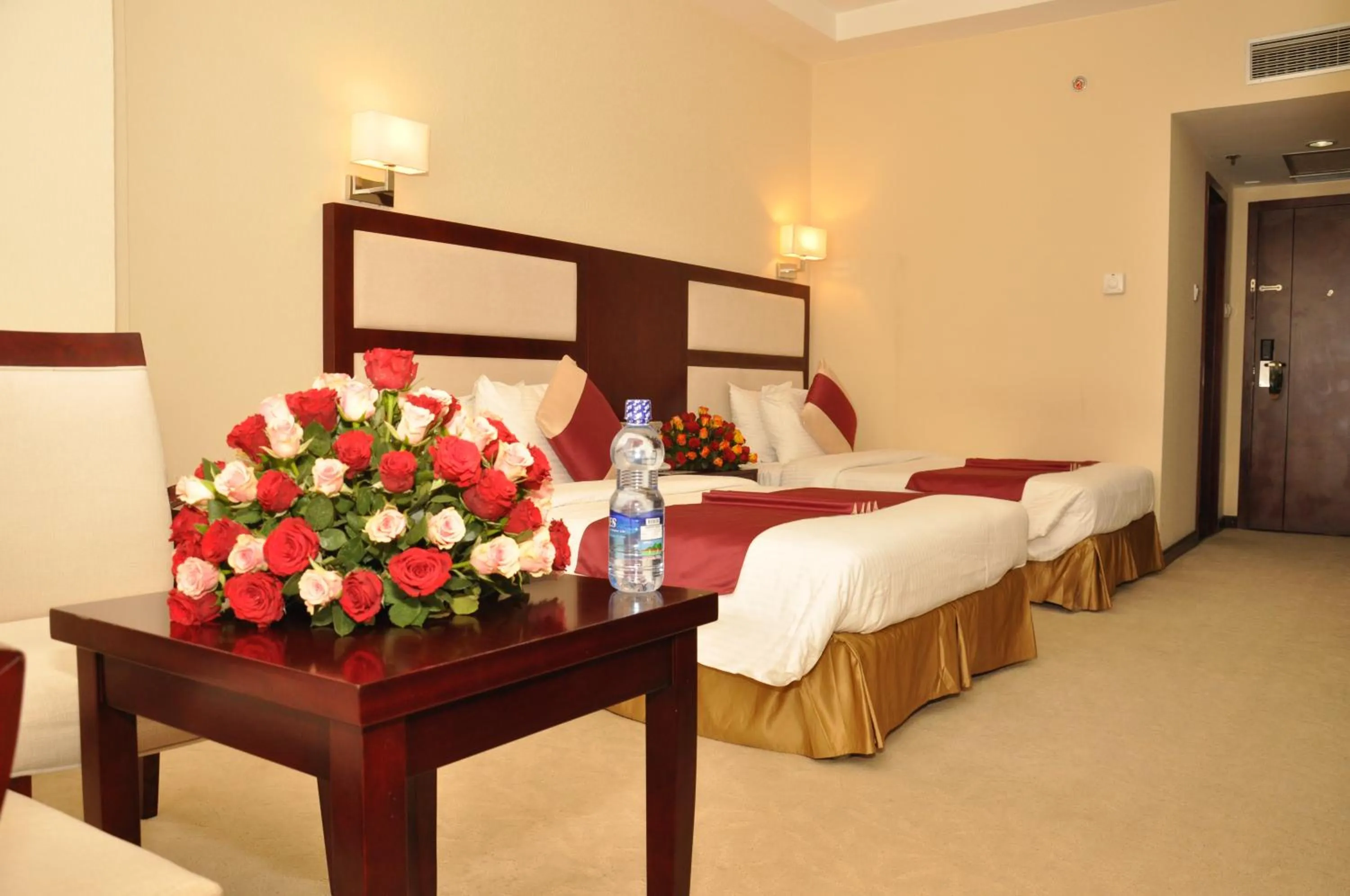 Bedroom, Bed in Harmony Hotel