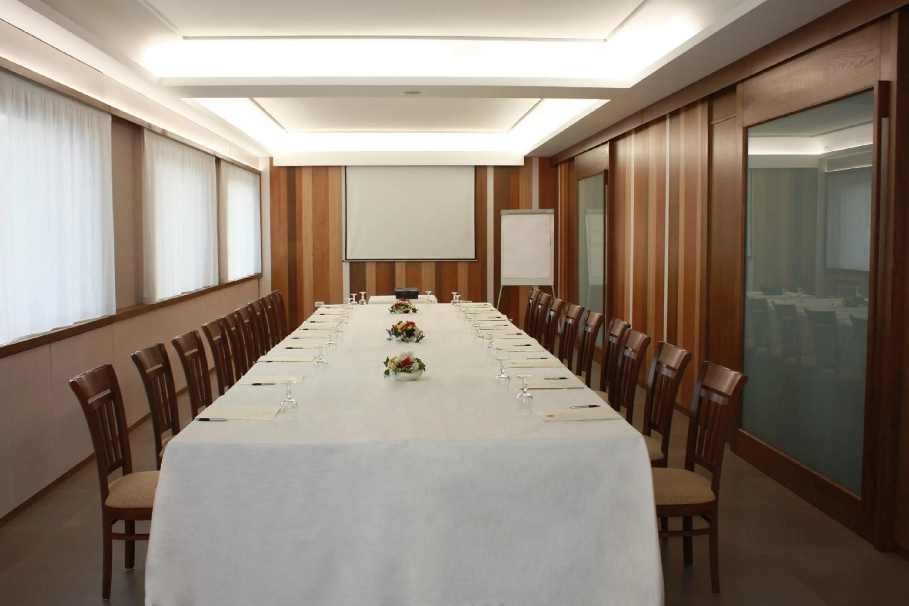 Business facilities in Hotel Ristorante Donato
