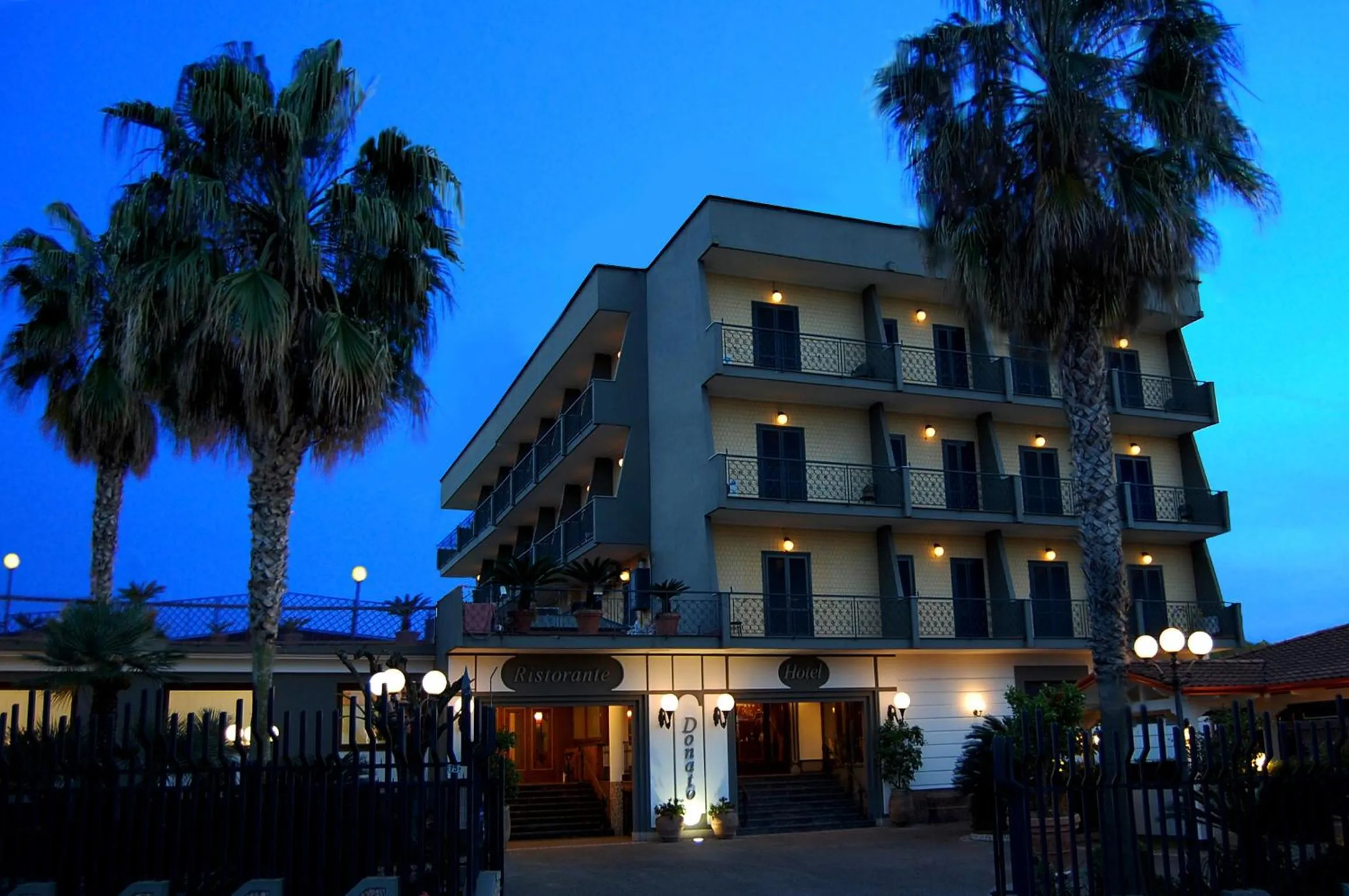 Property building in Hotel Ristorante Donato