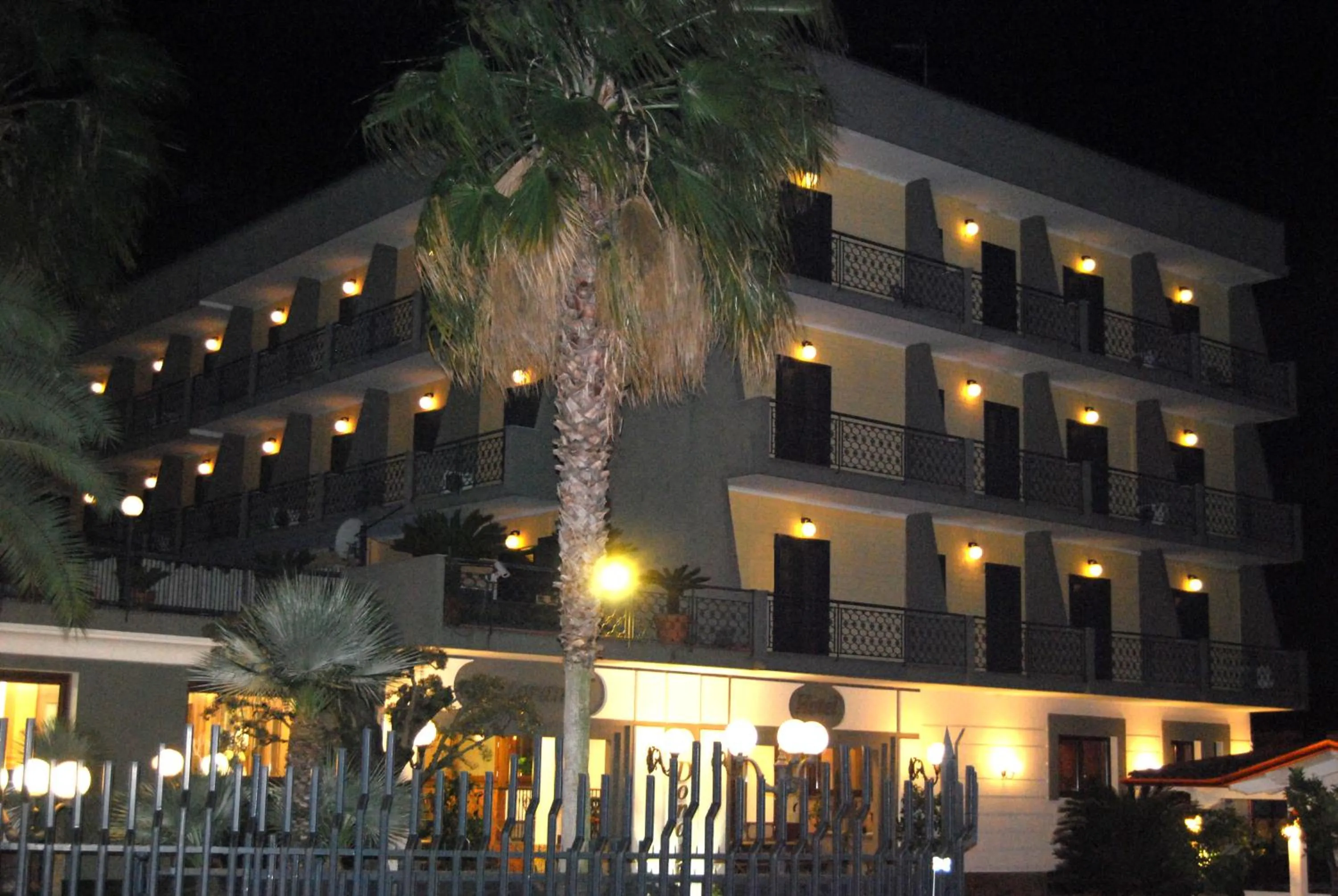 Property building in Hotel Ristorante Donato