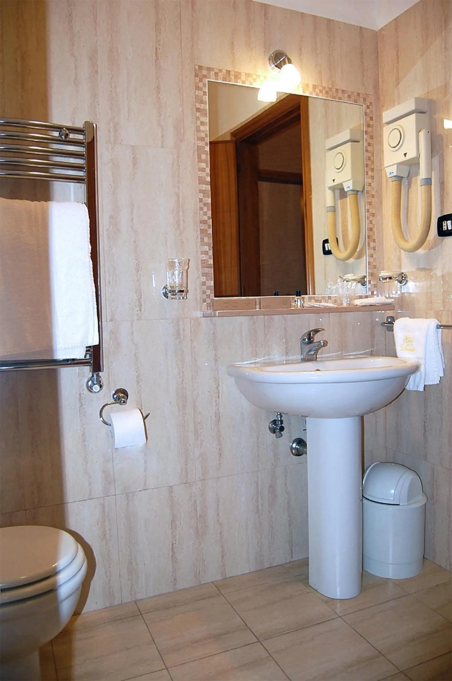 Bathroom in Hotel Ristorante Donato