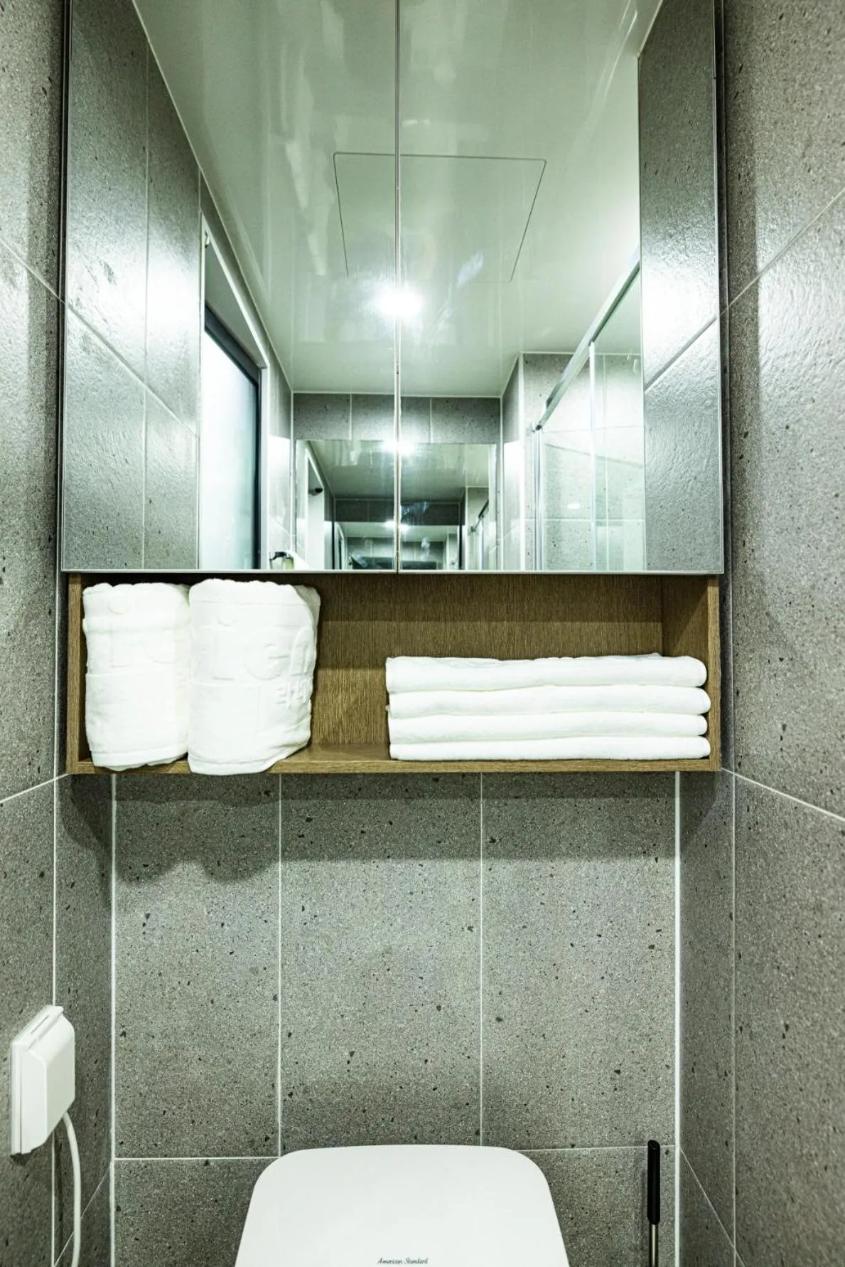 Toilet in Raviens Haeundae Avenue