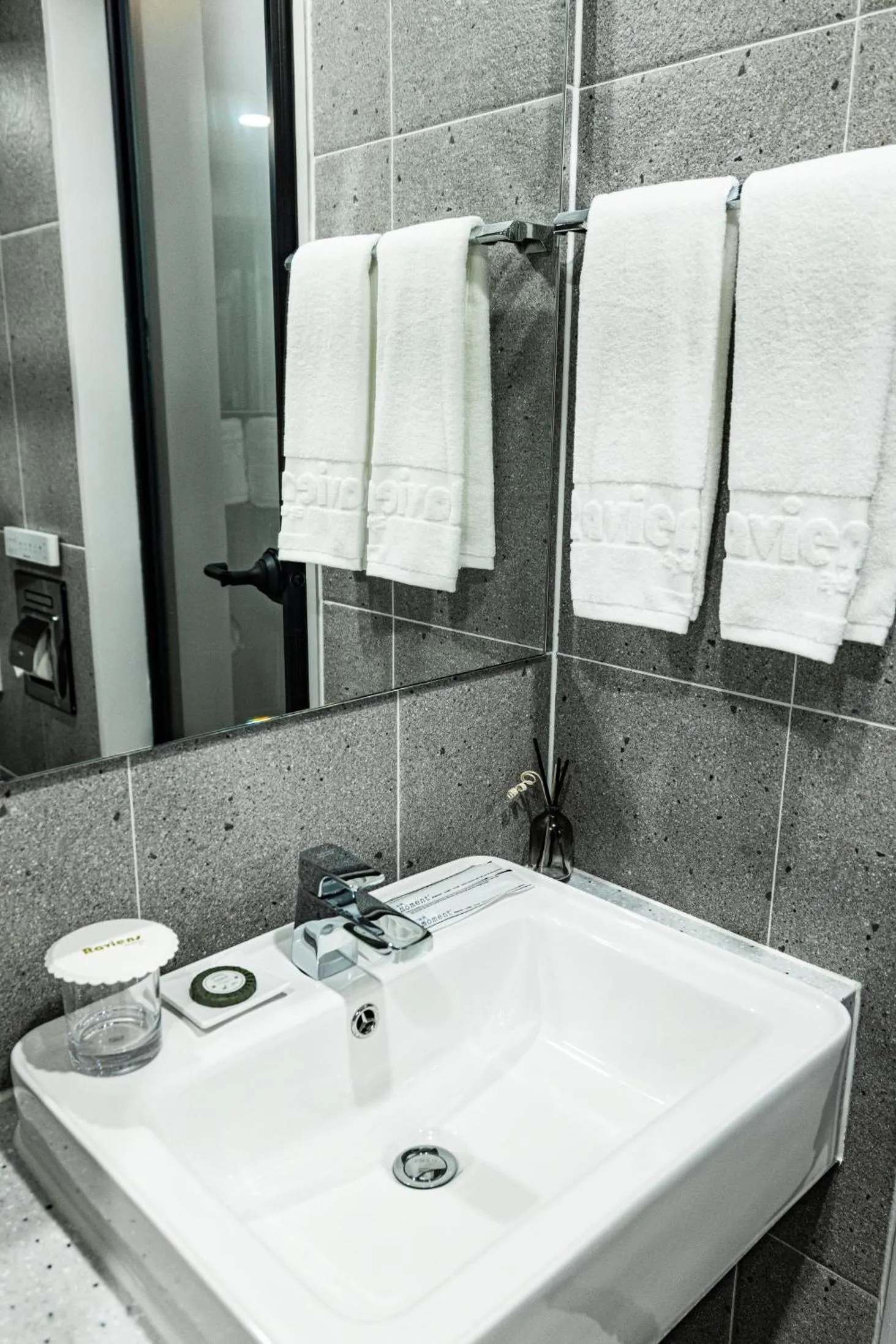 Bathroom in Raviens Haeundae Avenue