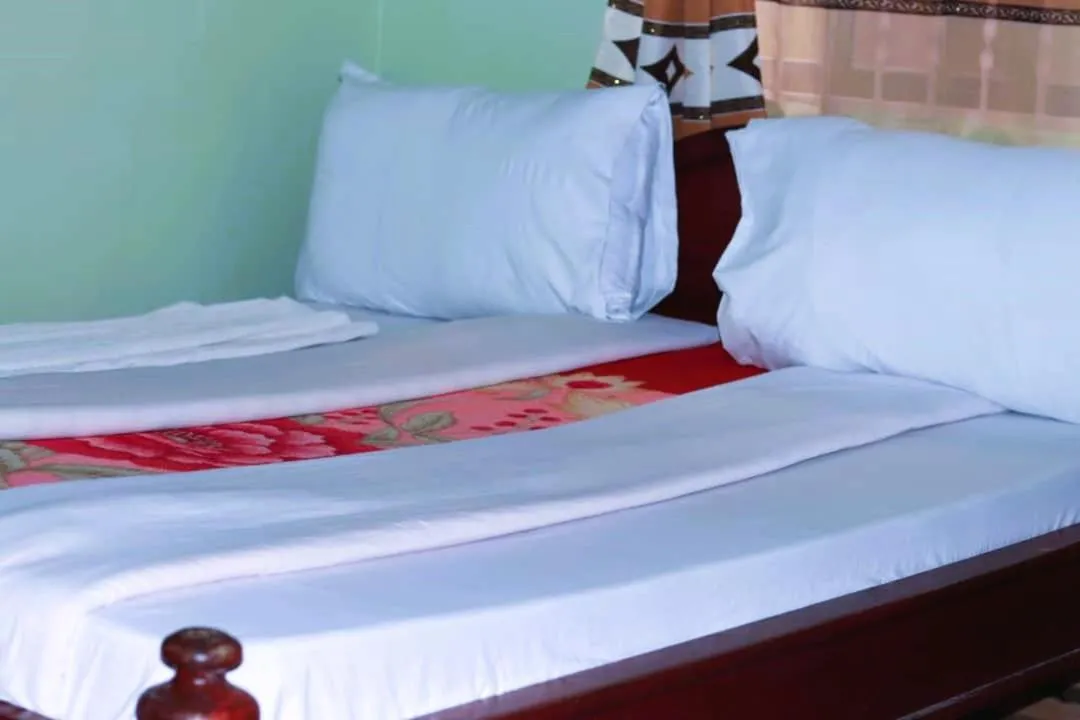 Bed in Bamboo Savannah