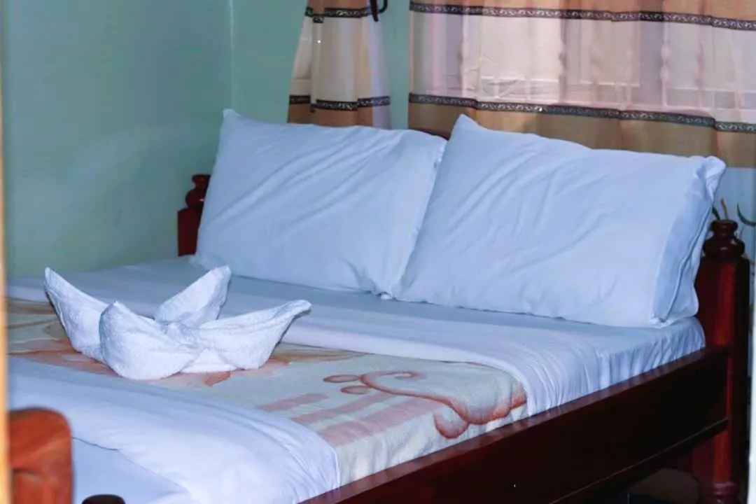 Bed in Bamboo Savannah