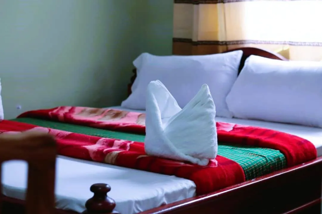 Bed in Bamboo Savannah