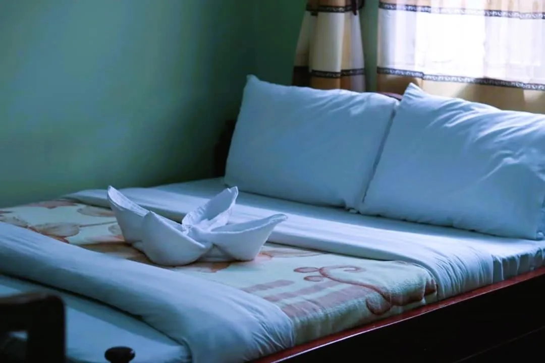Bed in Bamboo Savannah