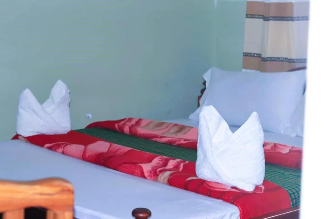 Bed in Bamboo Savannah