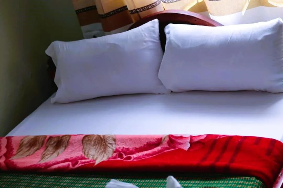 Bed in Bamboo Savannah