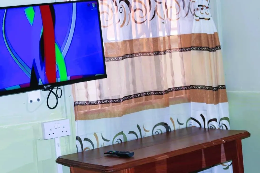Communal lounge/ TV room in Bamboo Savannah