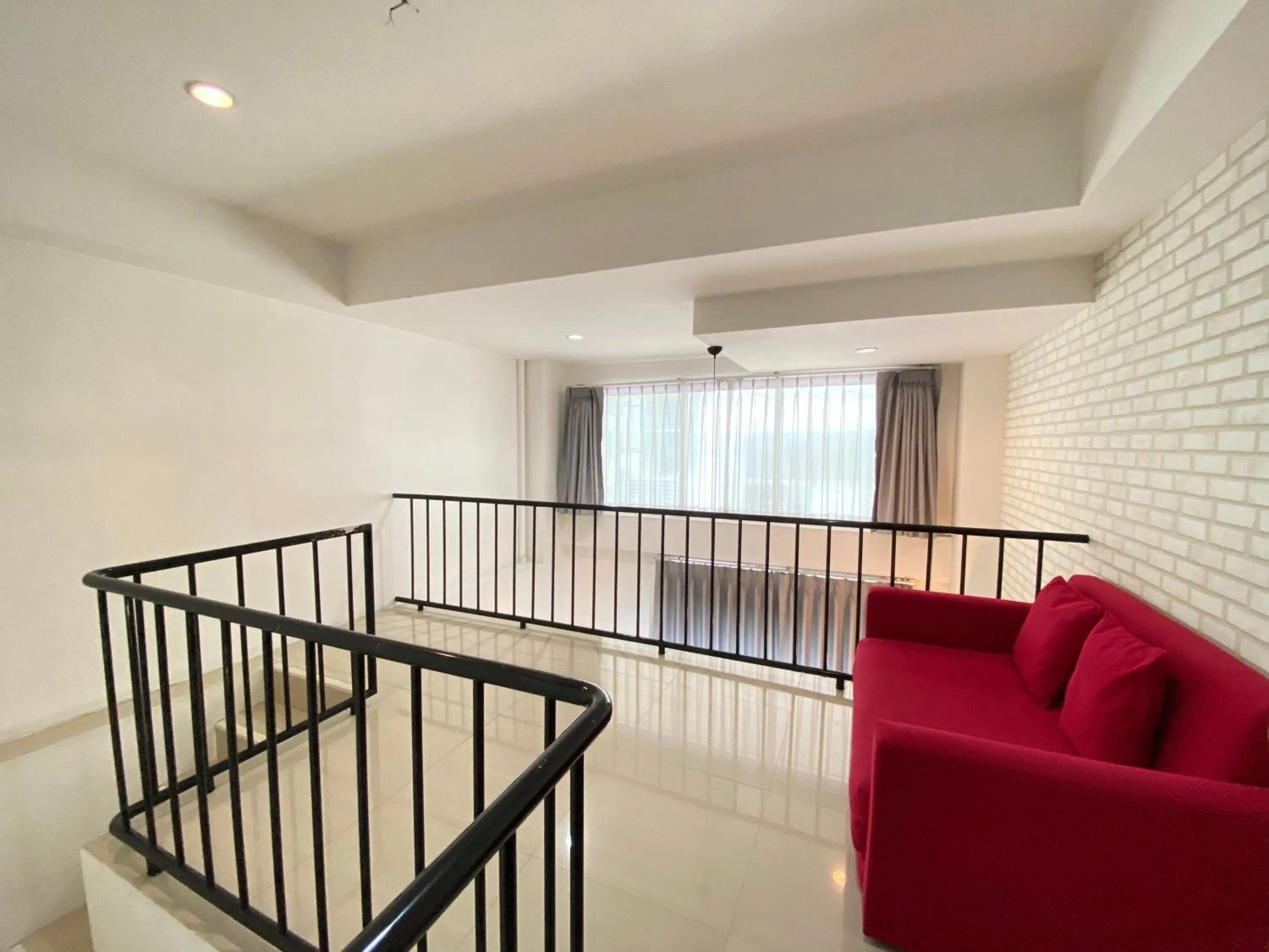 Seating area in KP Seaview Jomtien