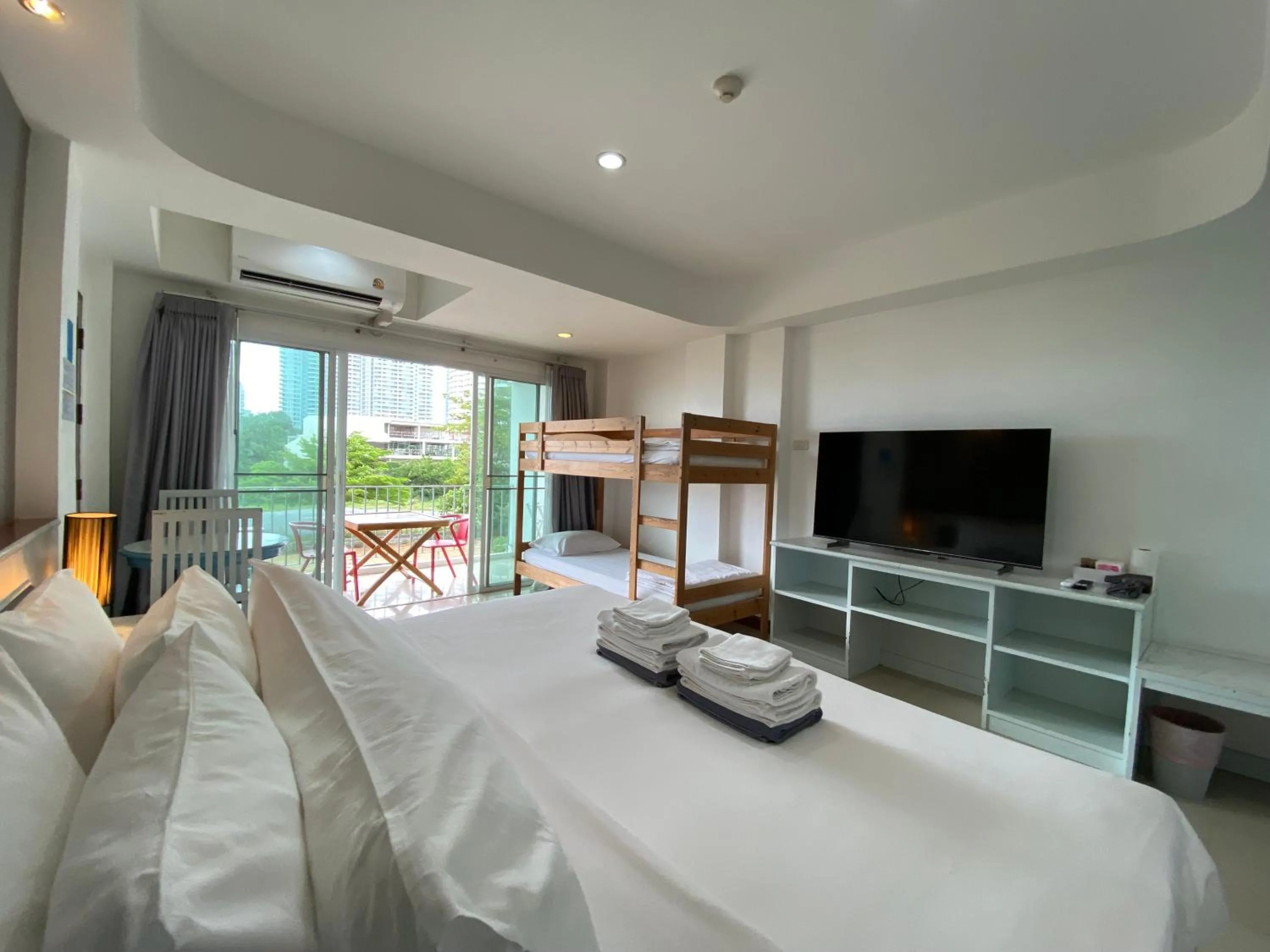 Bedroom, Bed in KP Seaview Jomtien