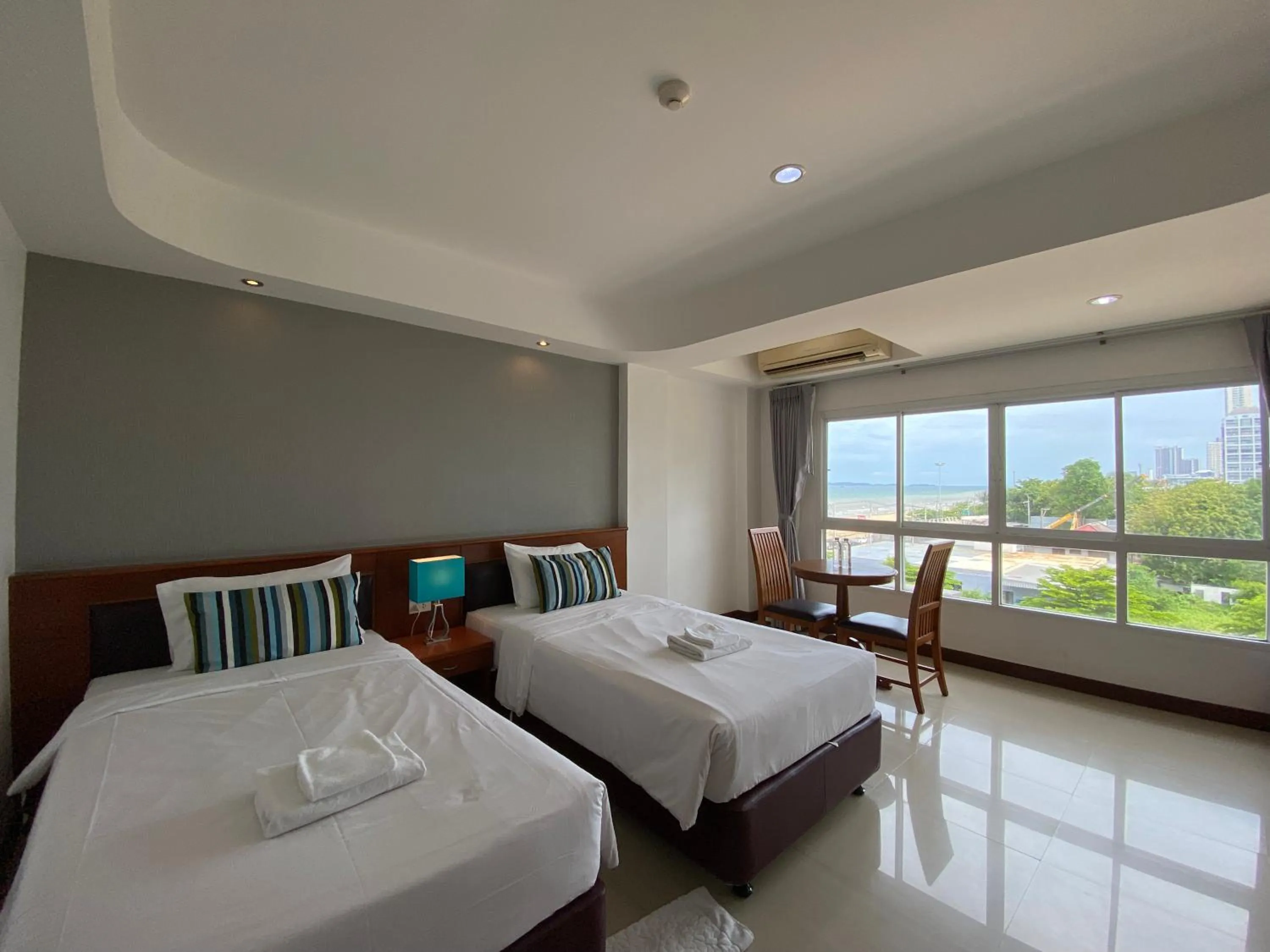 Bed in KP Seaview Jomtien