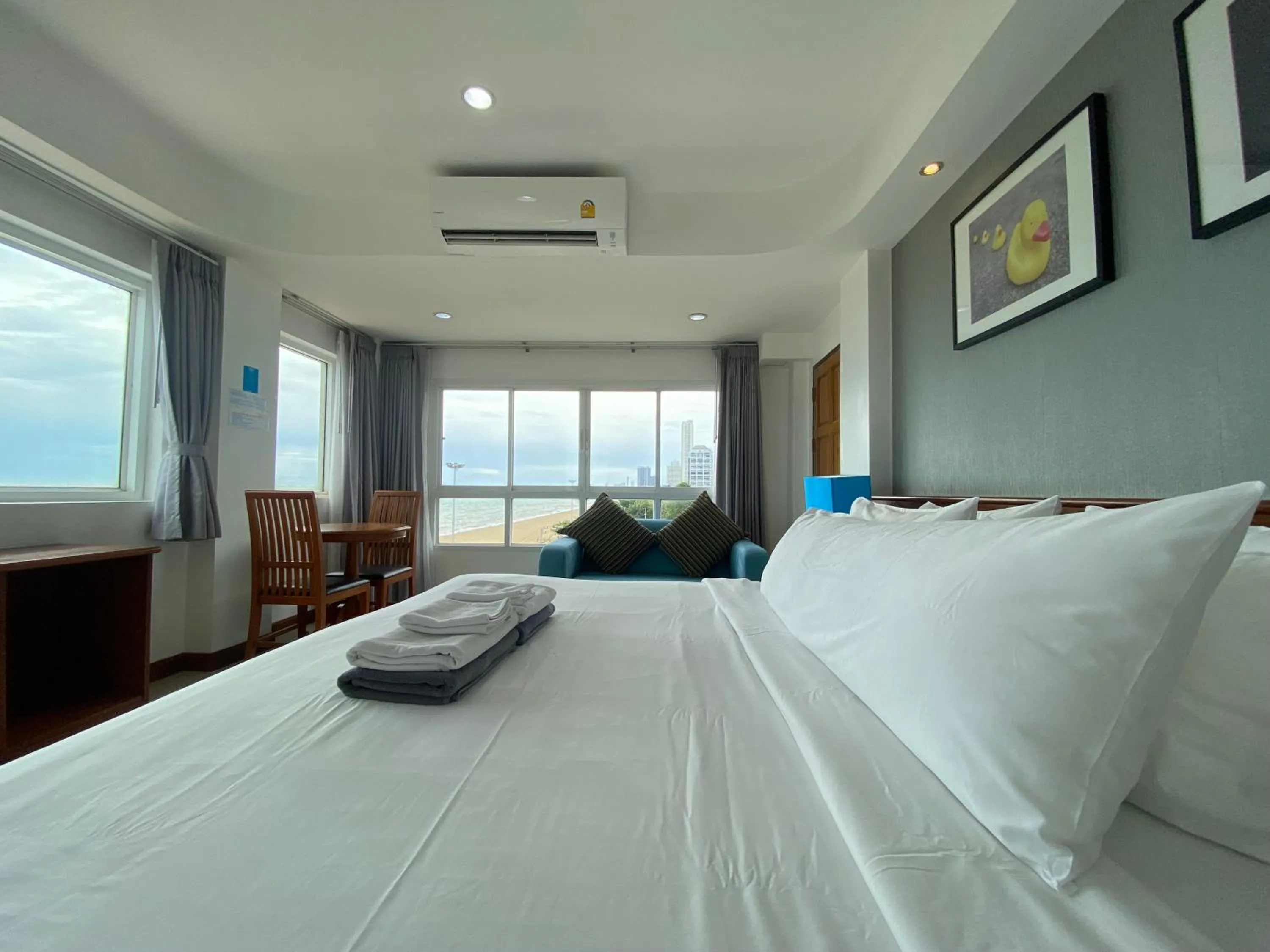 Bed in KP Seaview Jomtien