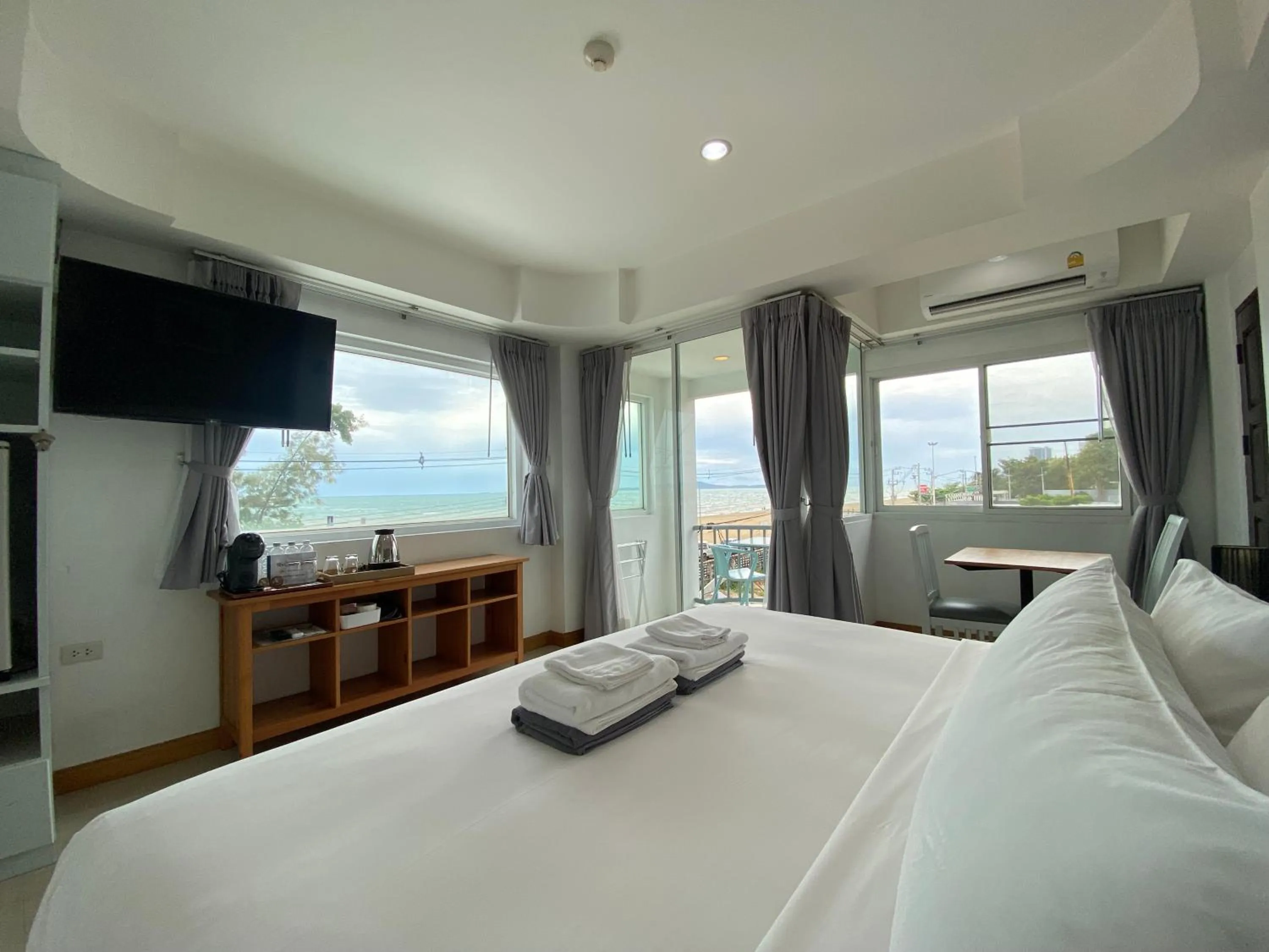 Bedroom, Bed in KP Seaview Jomtien