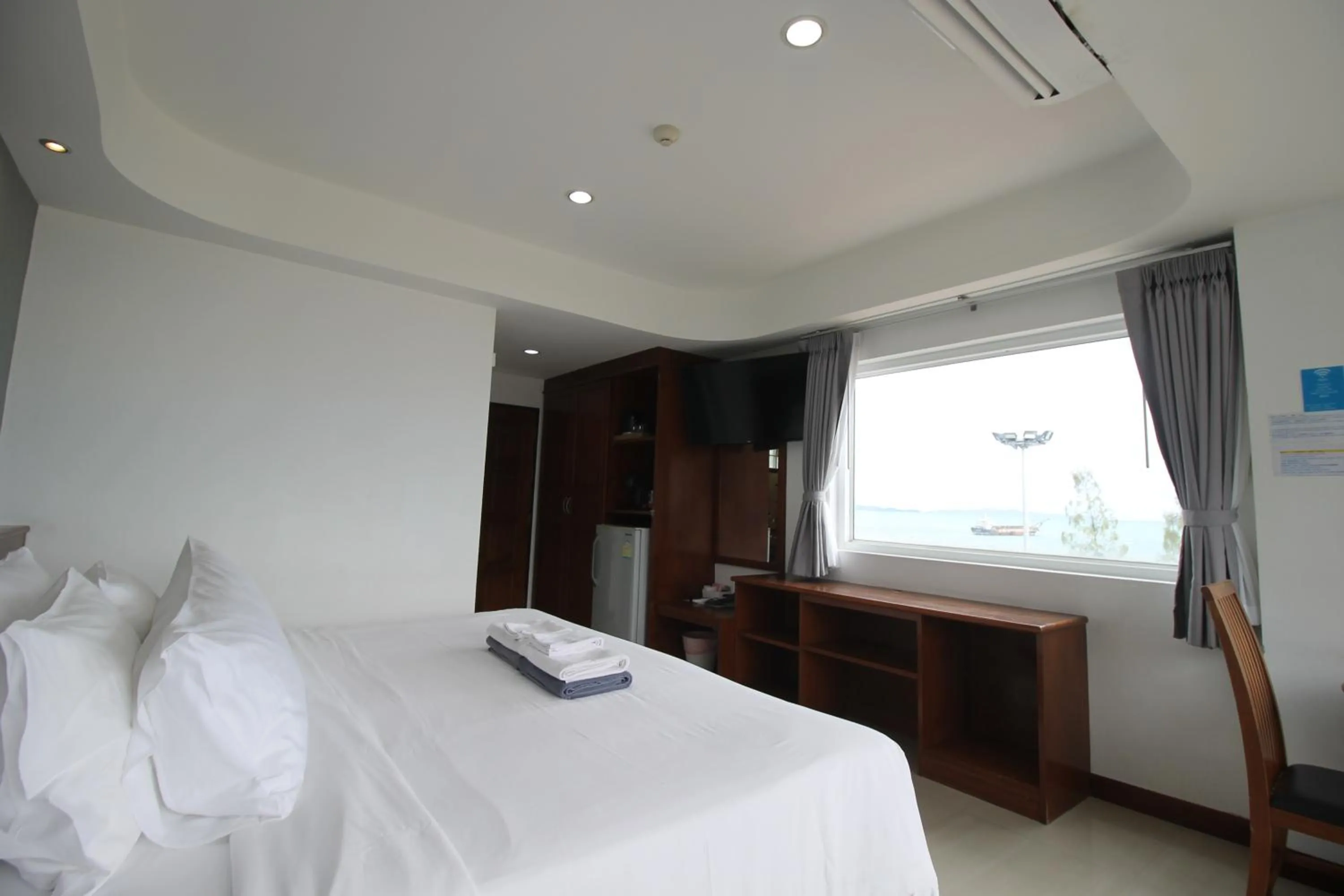 Bed in KP Seaview Jomtien