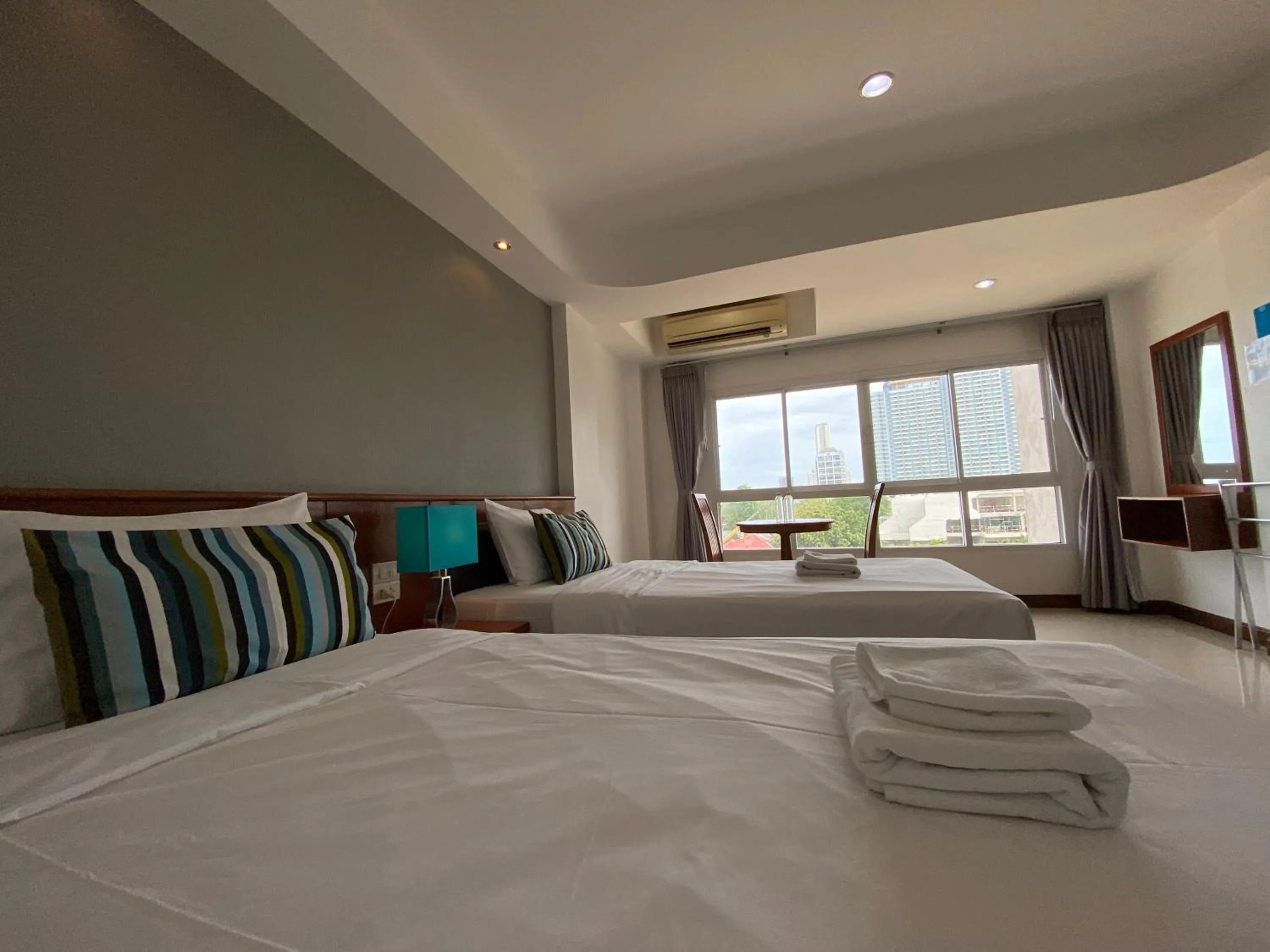 Bed in KP Seaview Jomtien