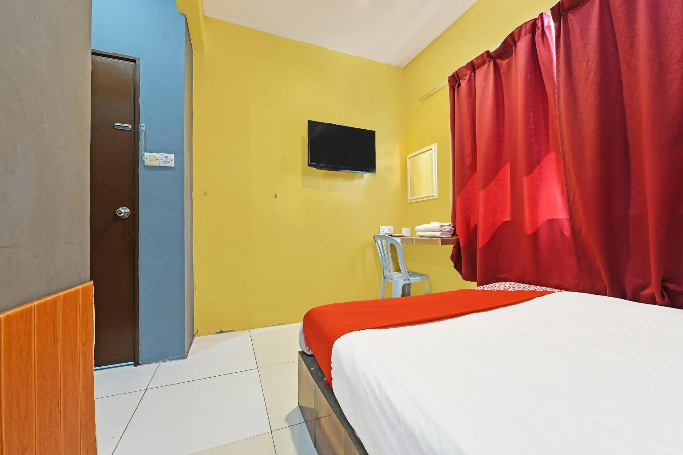 Bedroom, Bed in OYO 89656 Melati Hotel Nilai