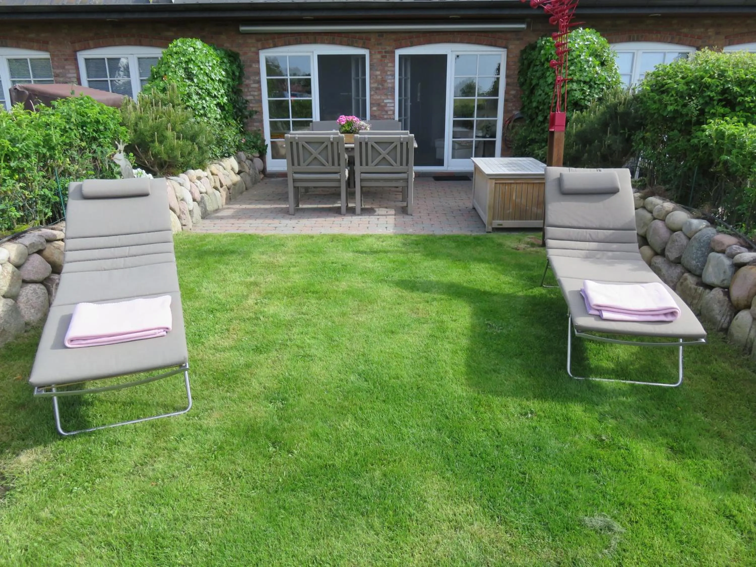 Garden view in Ferienhaus Weetstich