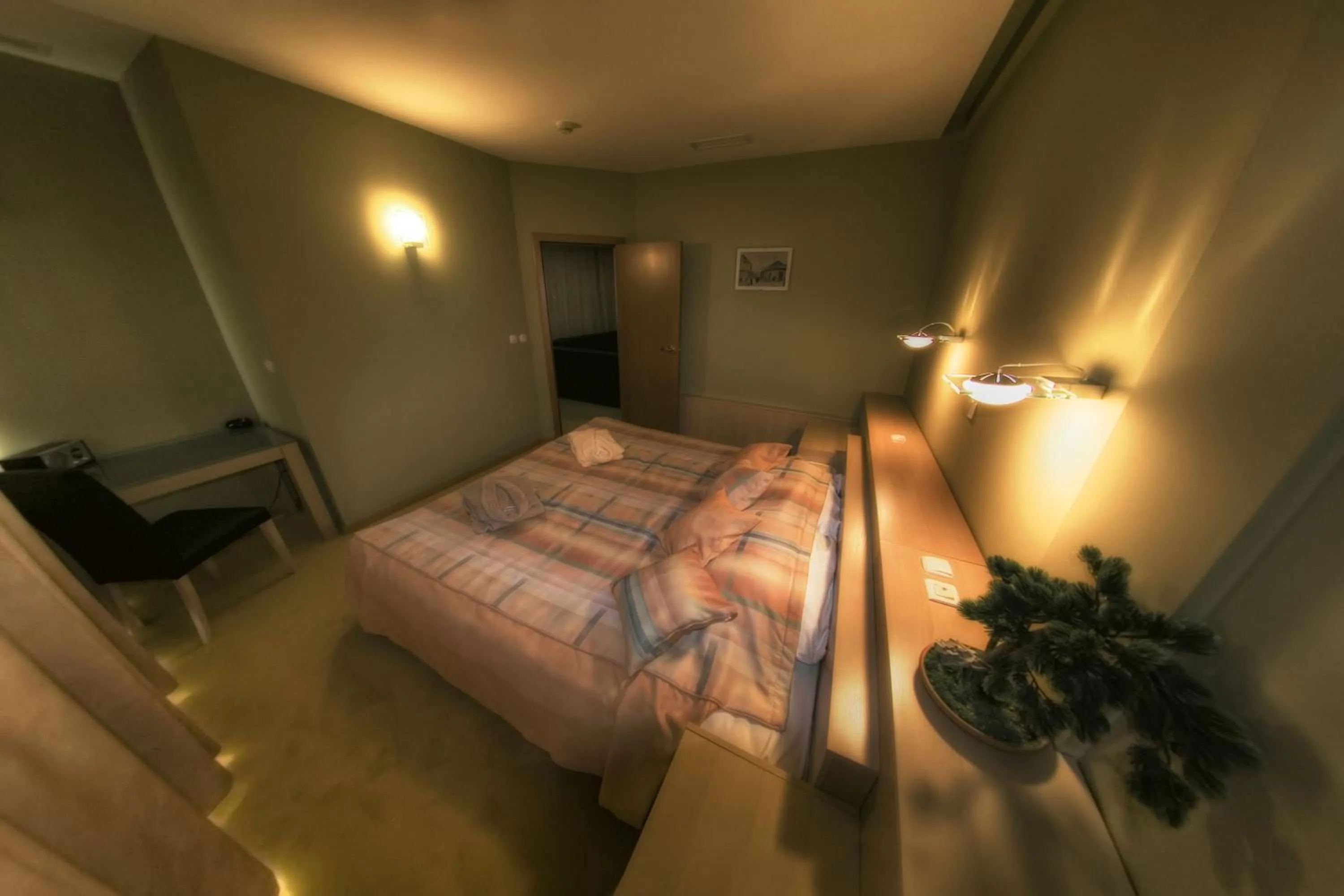 Bedroom, Bed in Hotel Lav Vukovar