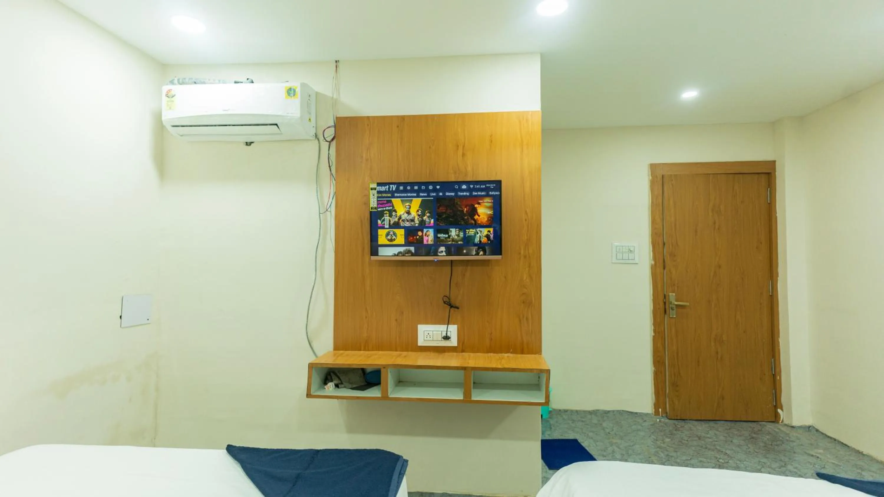 Bed in Hotel Mahakal Avantika Palace