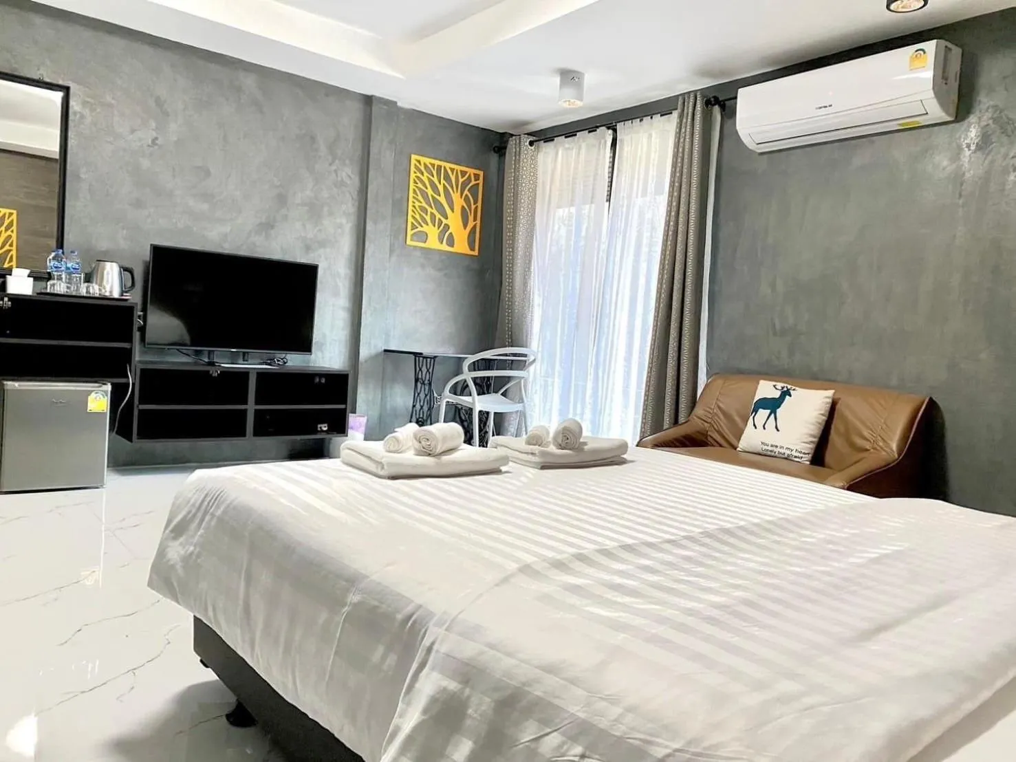 Bed in Chainatgrand Hotel