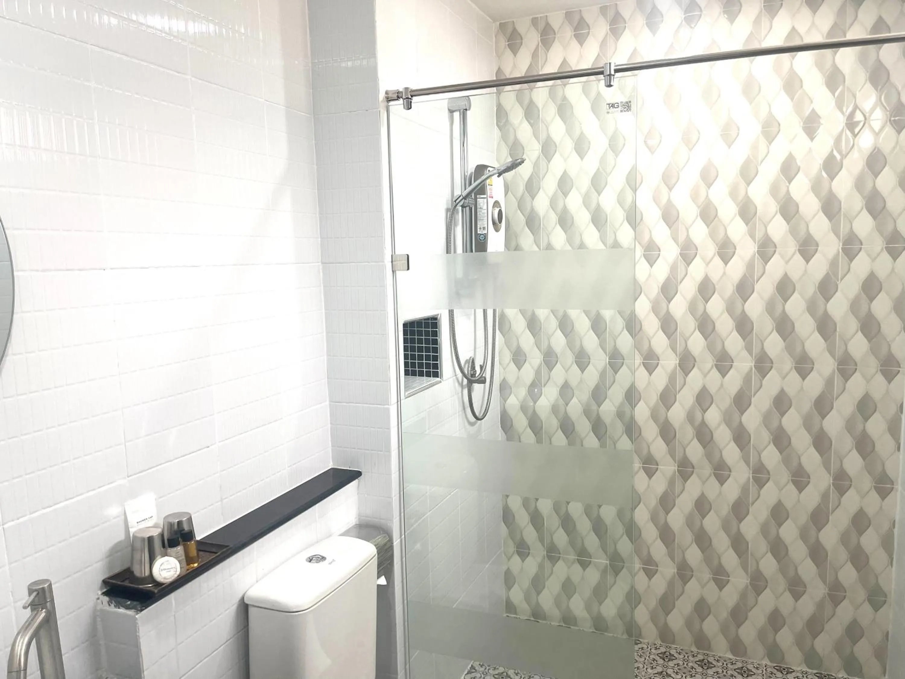 Bathroom in Chainatgrand Hotel