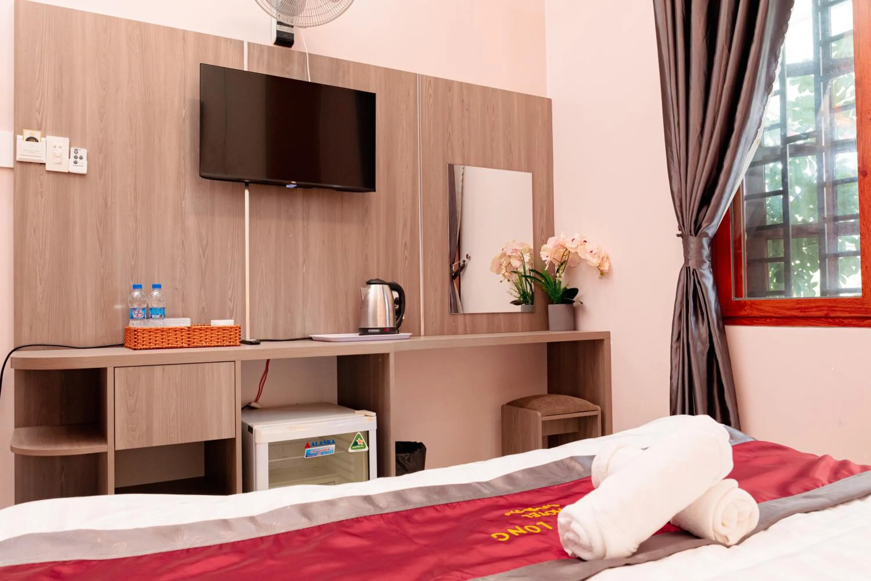 Photo of the whole room, Bed in Hoang Long Hotel Da Lat City