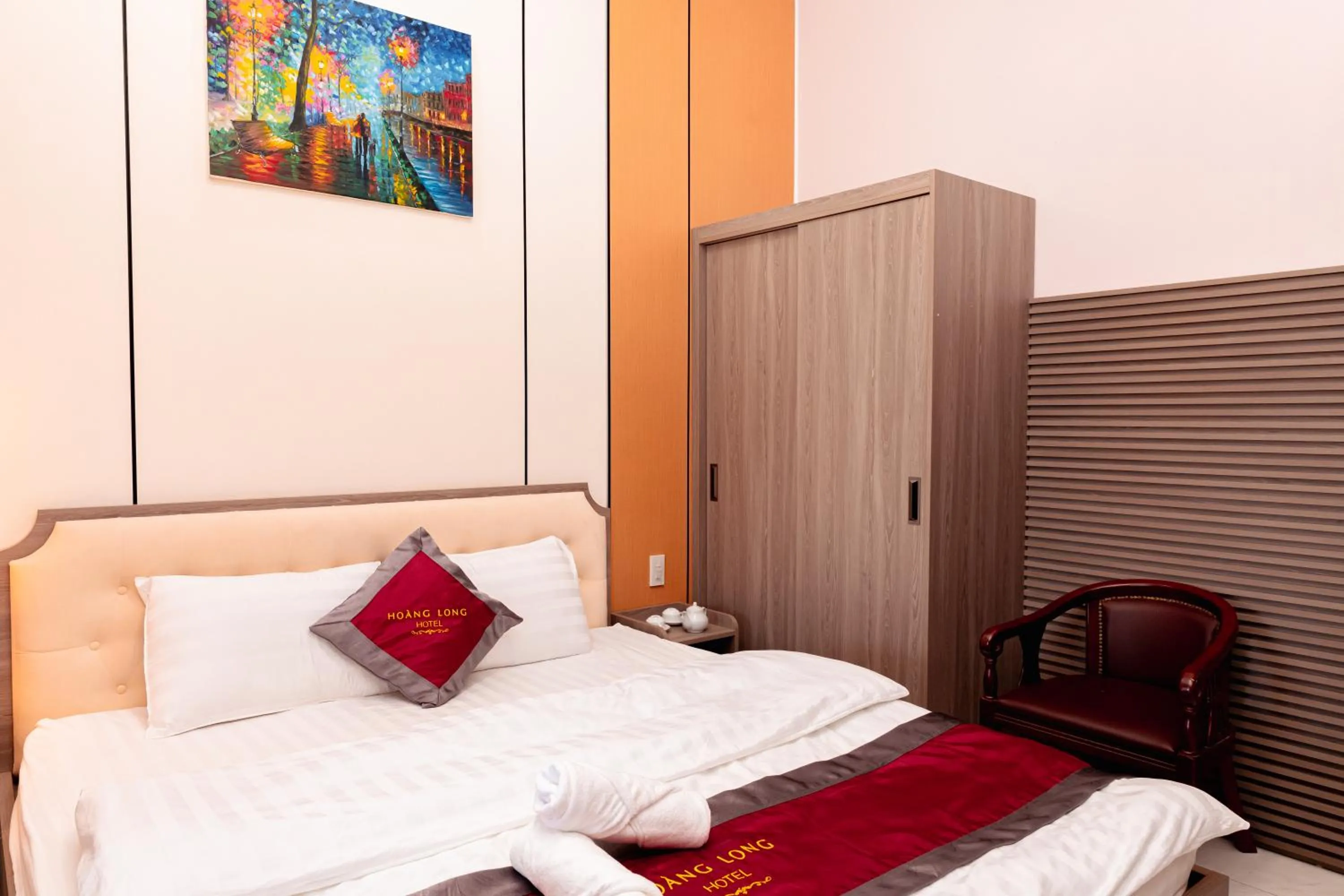 Bedroom, Bed in Hoang Long Hotel Da Lat City