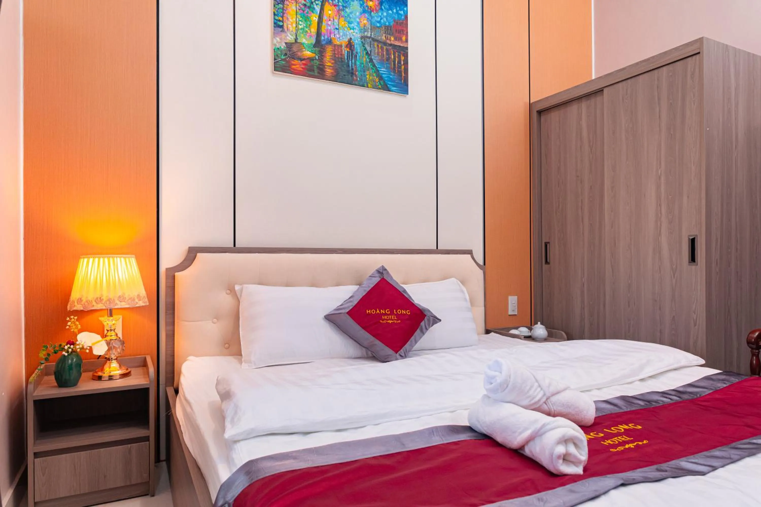 Bed in Hoang Long Hotel Da Lat City