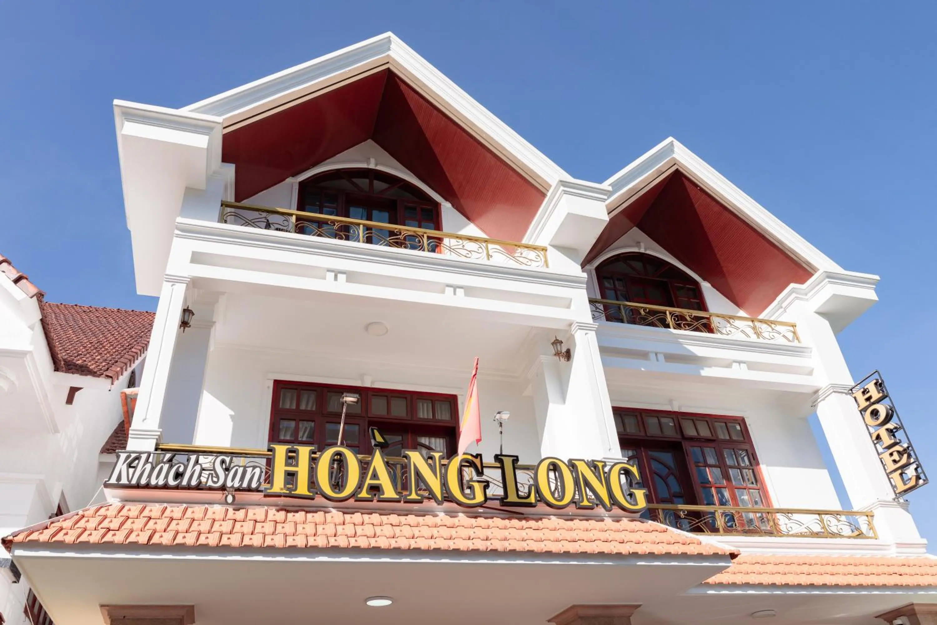Property building in Hoang Long Hotel Da Lat City