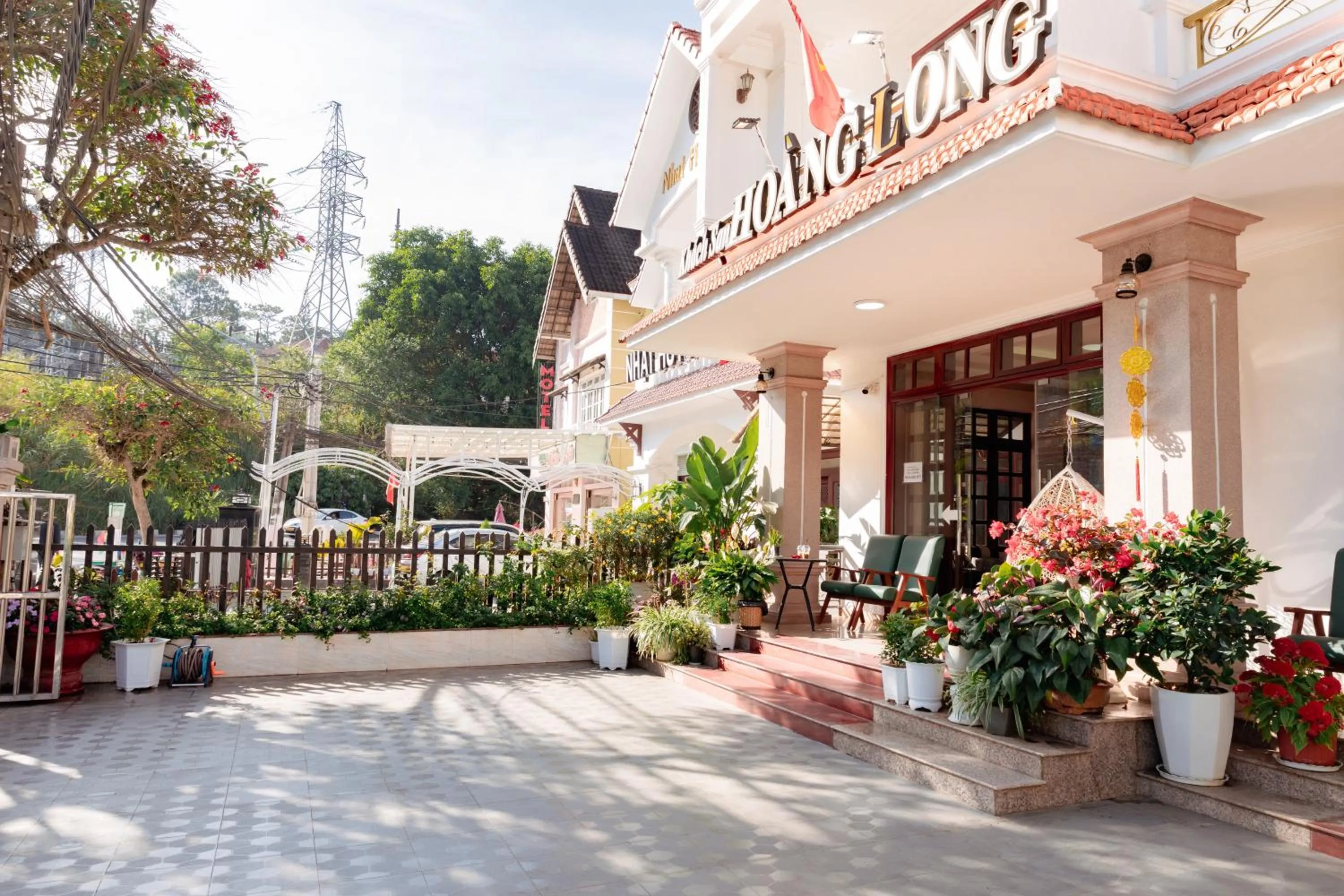 Property building in Hoang Long Hotel Da Lat City