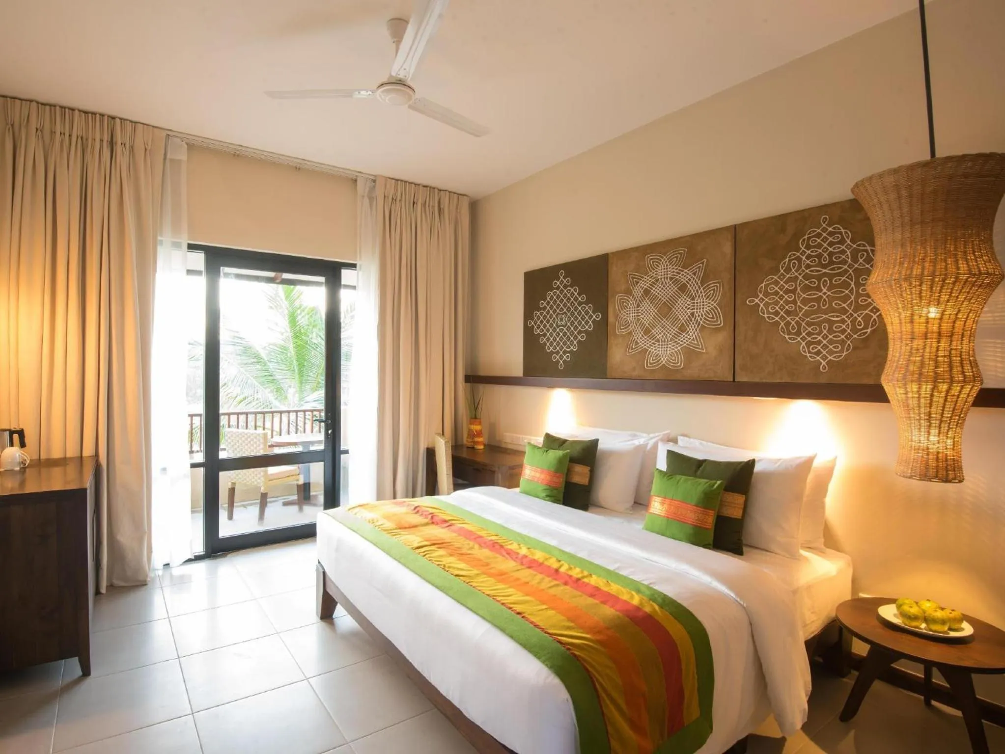 Bed in Sunrise Pasikuda