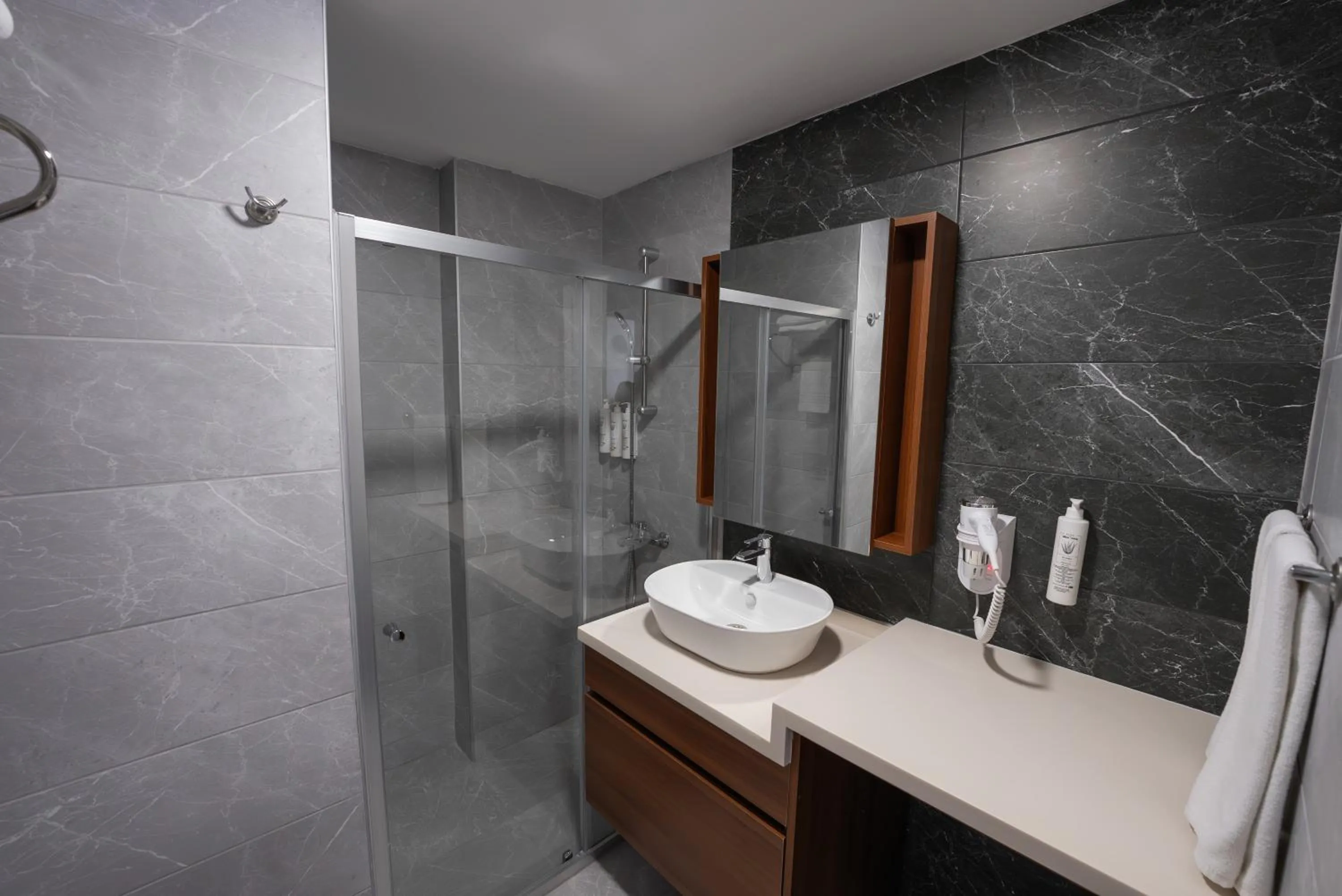 Photo of the whole room in Best Western Plus Hotel & Residences Istanbul