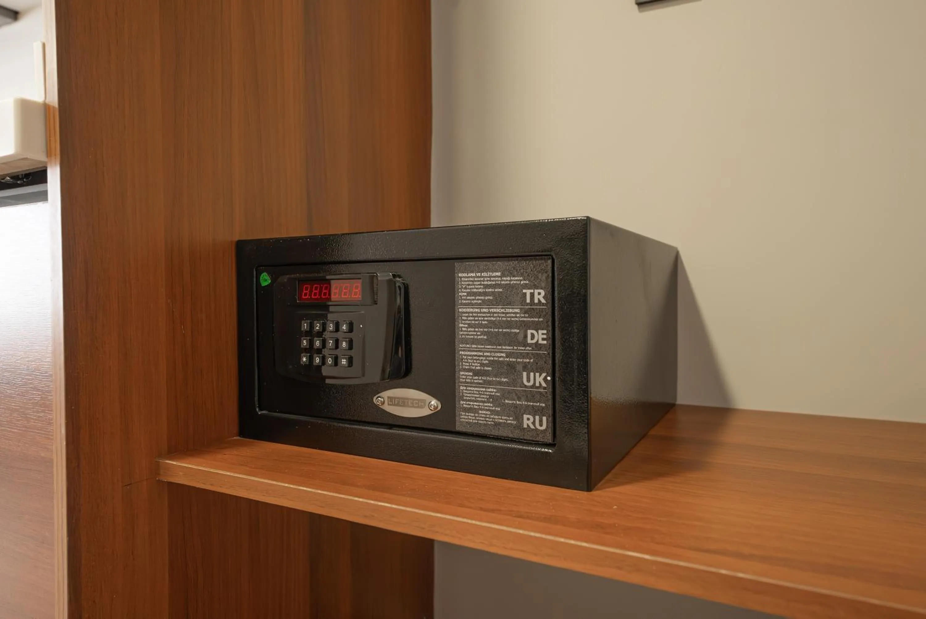 Photo of the whole room in Best Western Plus Hotel & Residences Istanbul