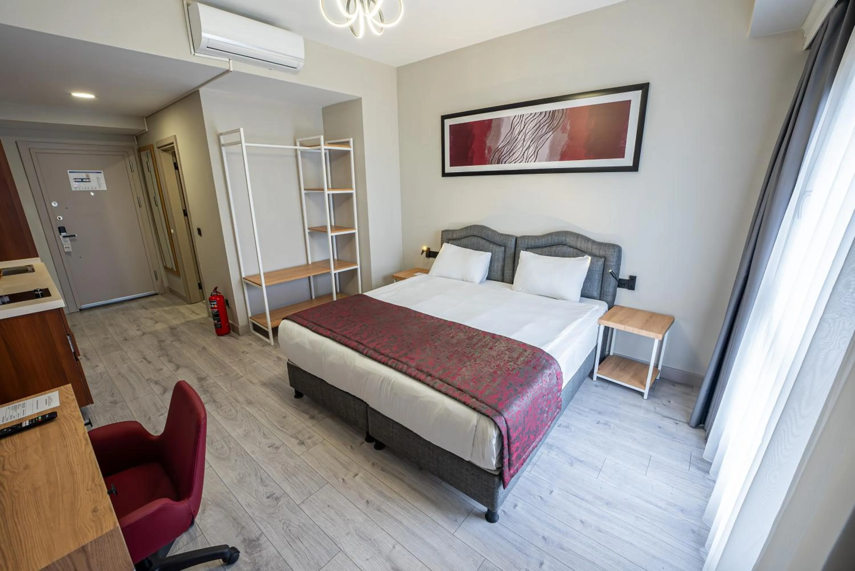 Photo of the whole room, Bed in Best Western Plus Hotel & Residences Istanbul