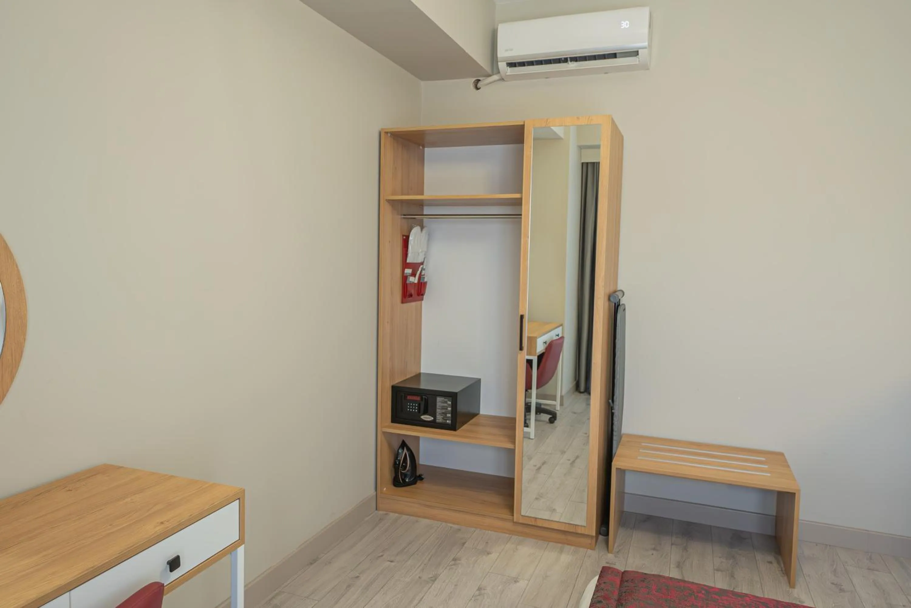 Photo of the whole room in Best Western Plus Hotel & Residences Istanbul