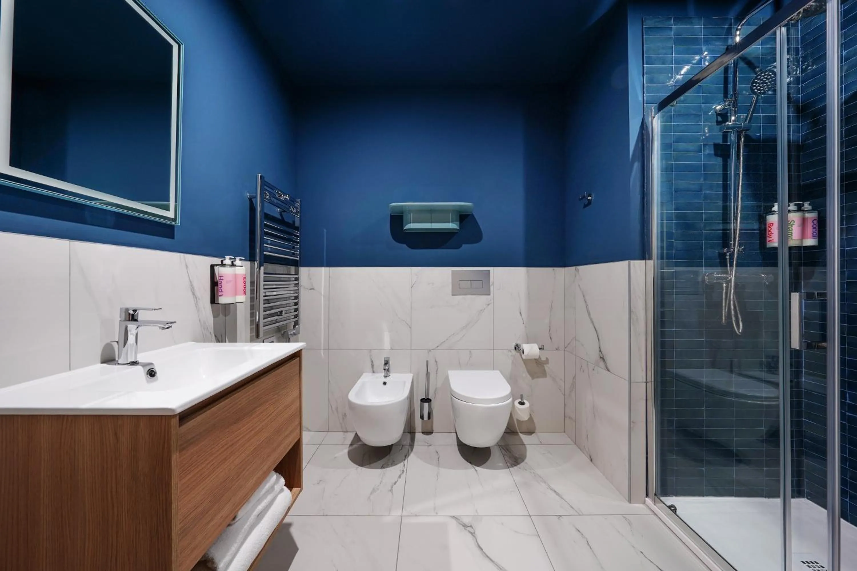 Shower in Numa Milan Sempione