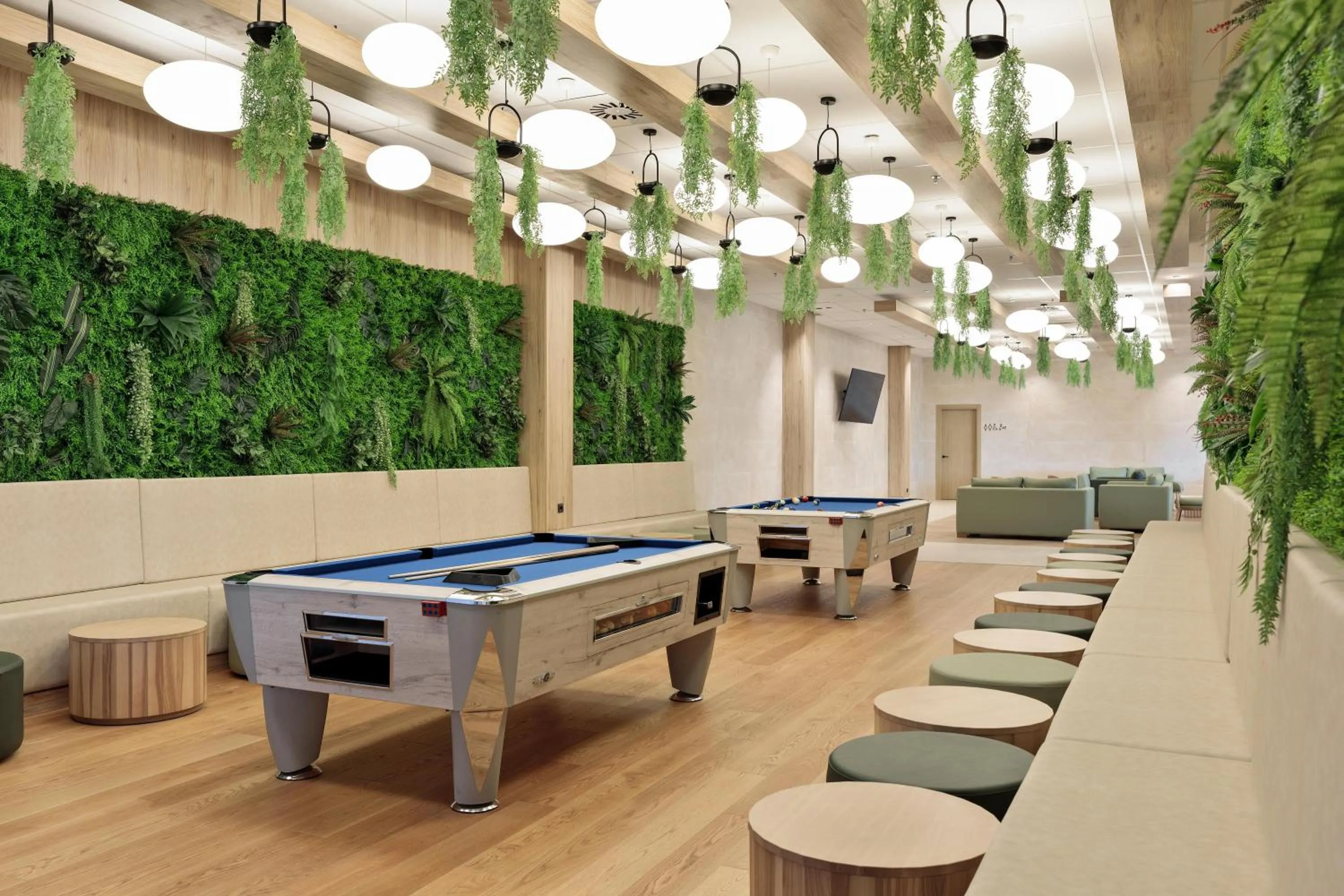 Lounge or bar in Hotel Best Triton