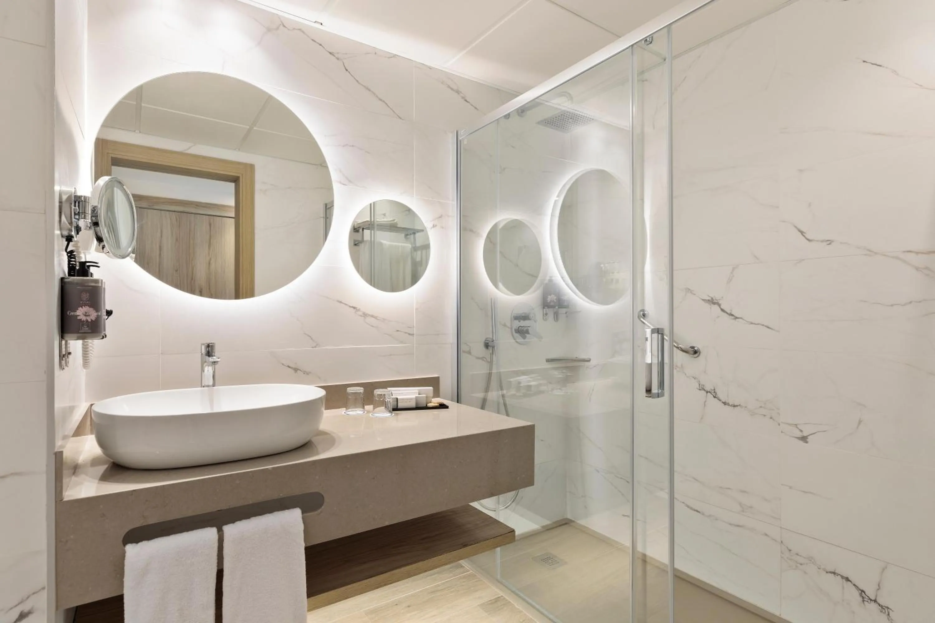 Bathroom in Hotel Best Triton